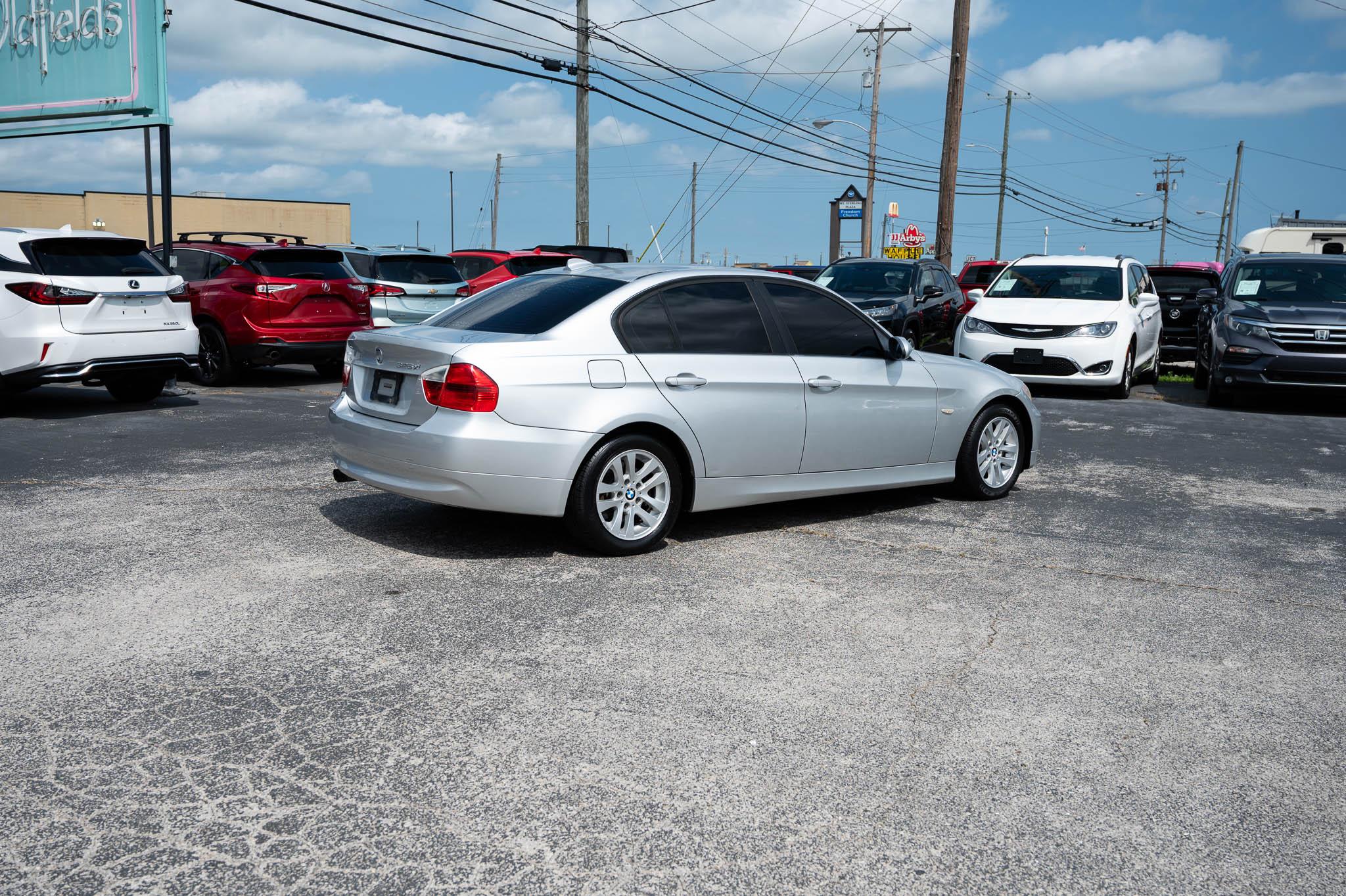 BMW 3-Series 325xi Sedan 2006
