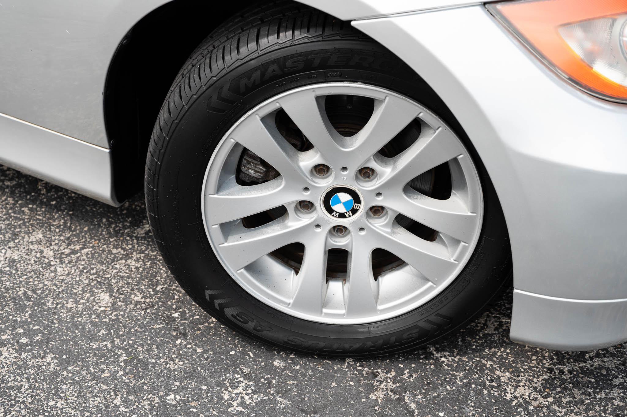 BMW 3-Series 325xi Sedan 2006
