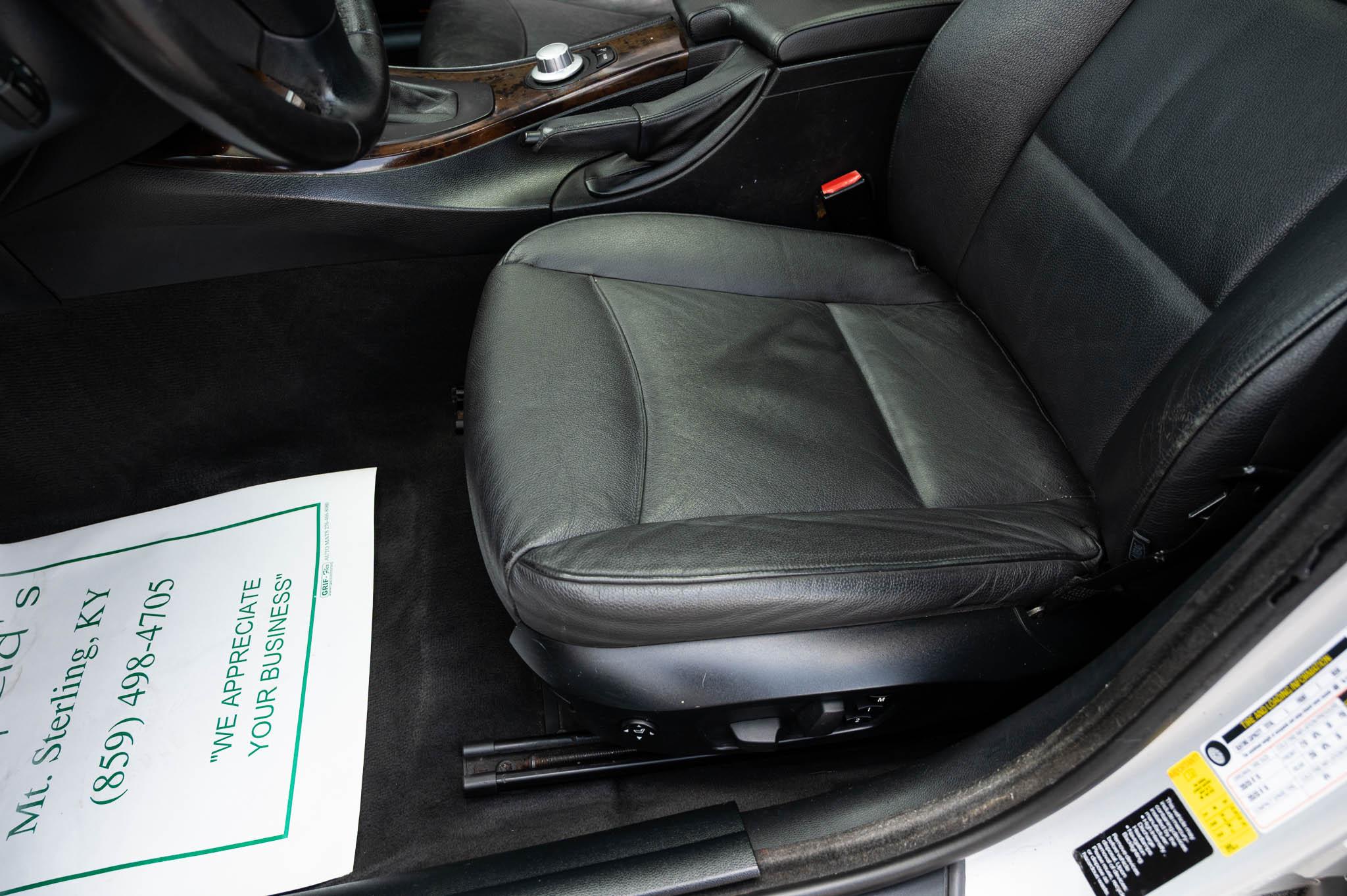 BMW 3-Series 325xi Sedan 2006