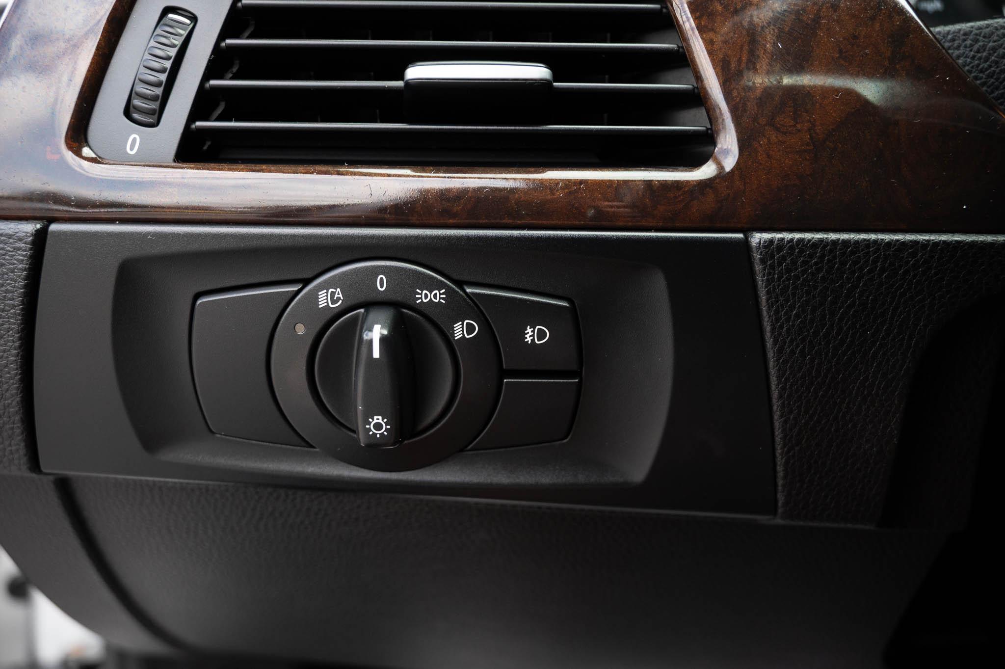 BMW 3-Series 325xi Sedan 2006