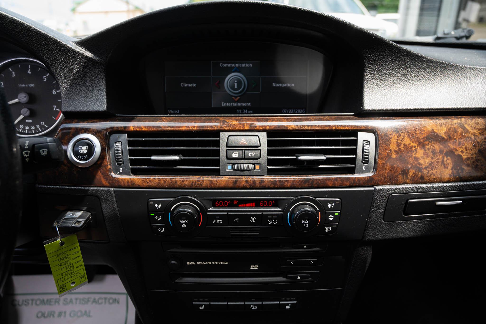 BMW 3-Series 325xi Sedan 2006