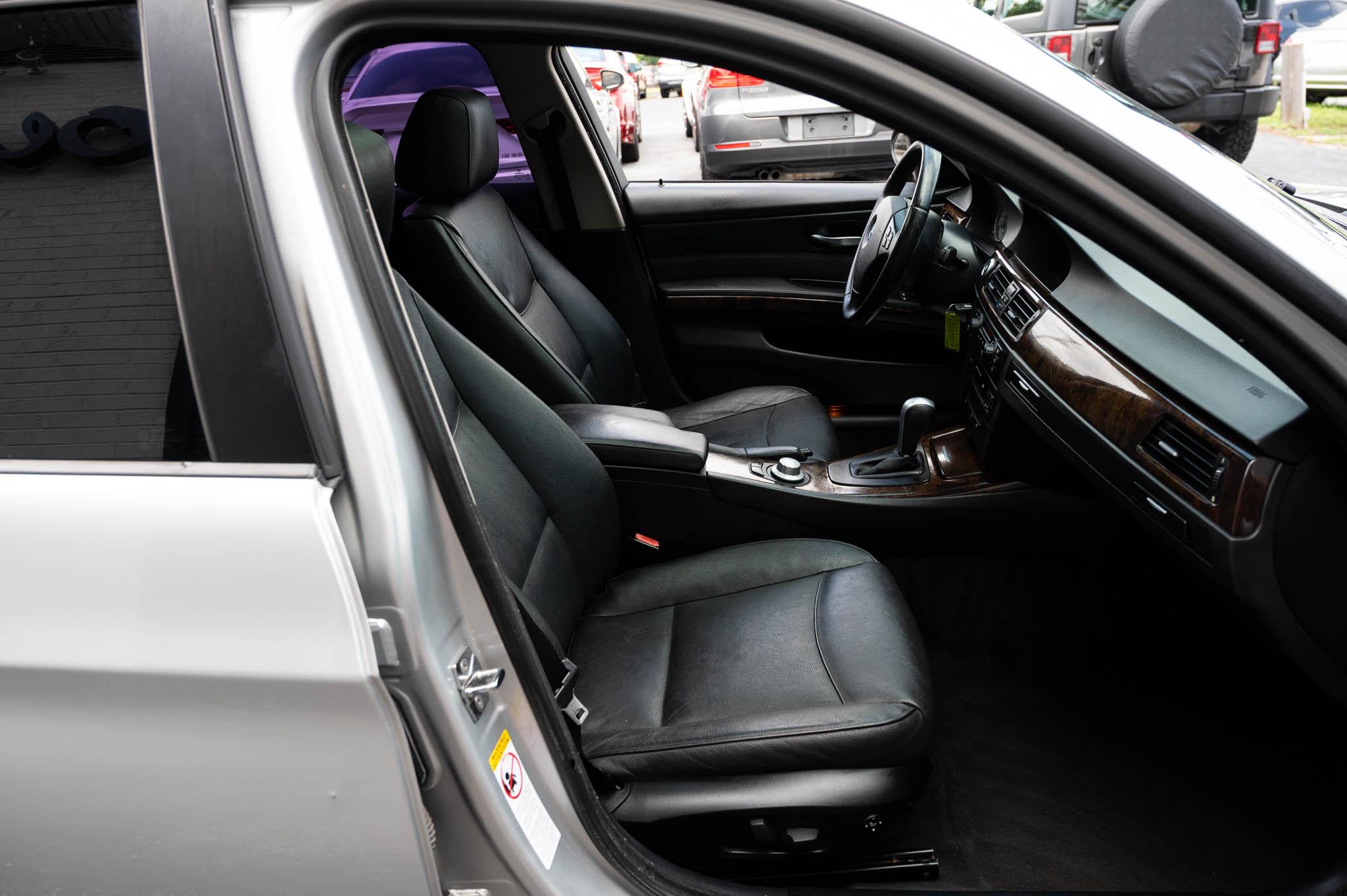 BMW 3-Series 325xi Sedan 2006