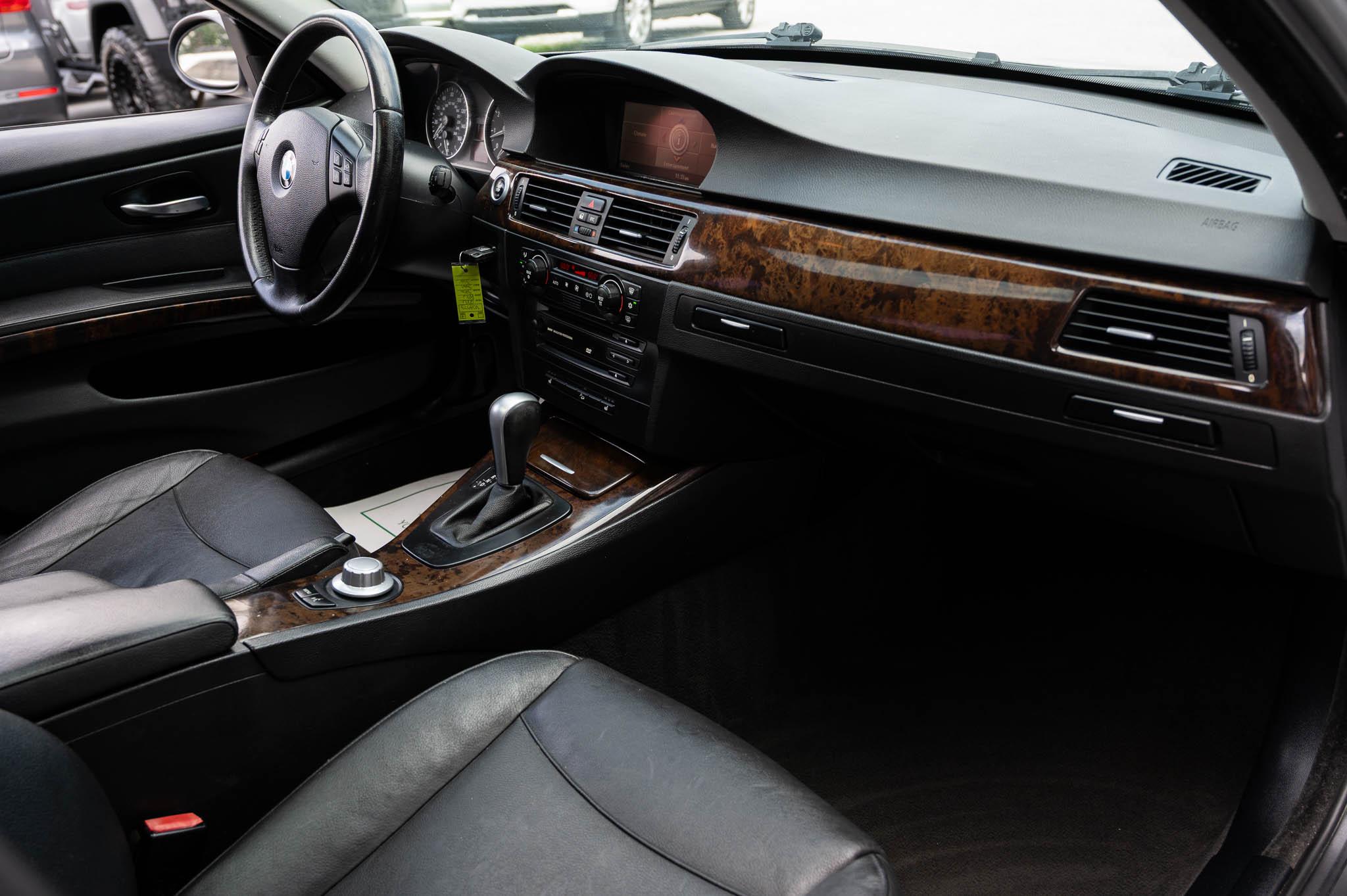 BMW 3-Series 325xi Sedan 2006