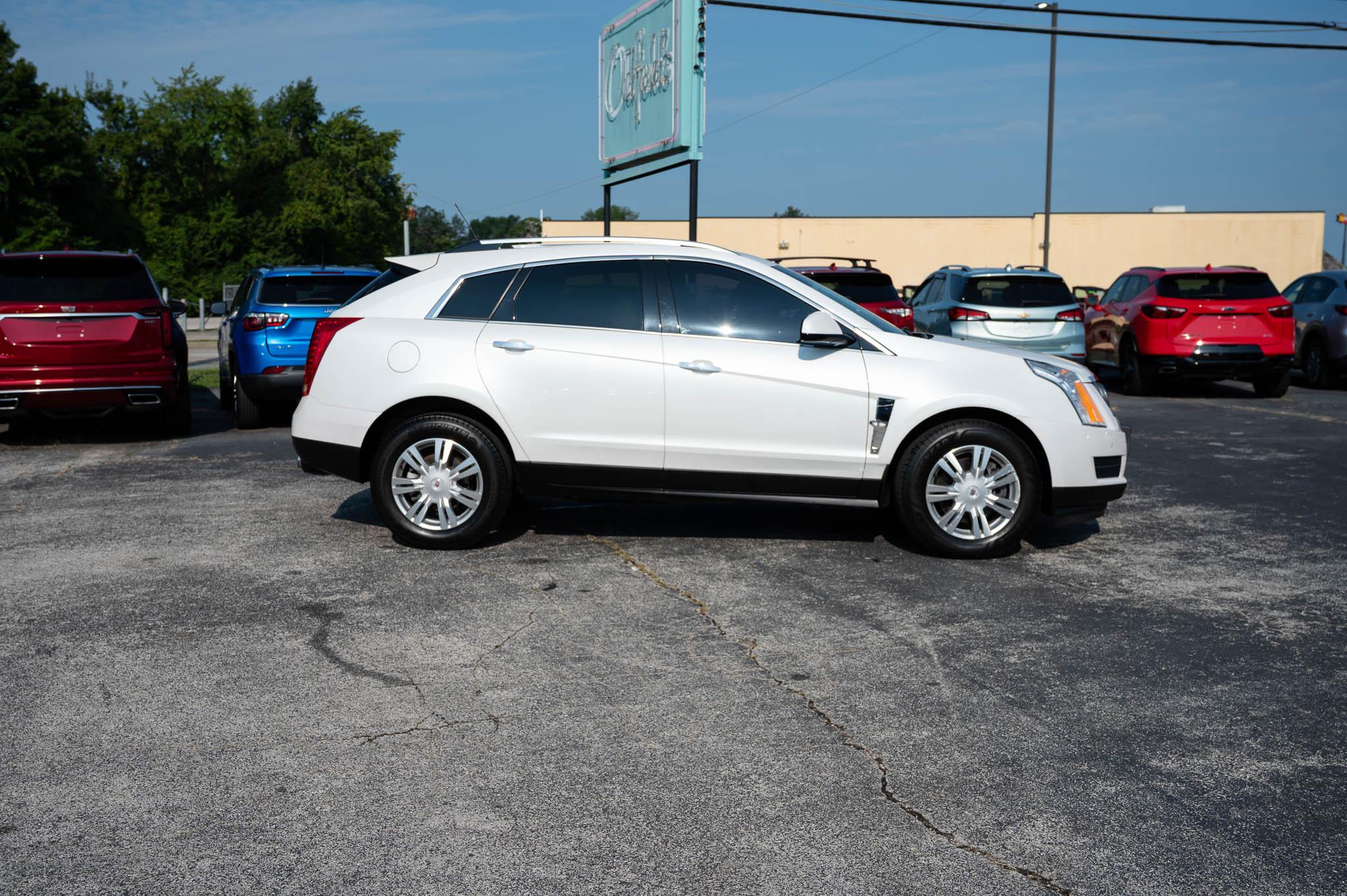 Cadillac SRX Luxury Collection 2011