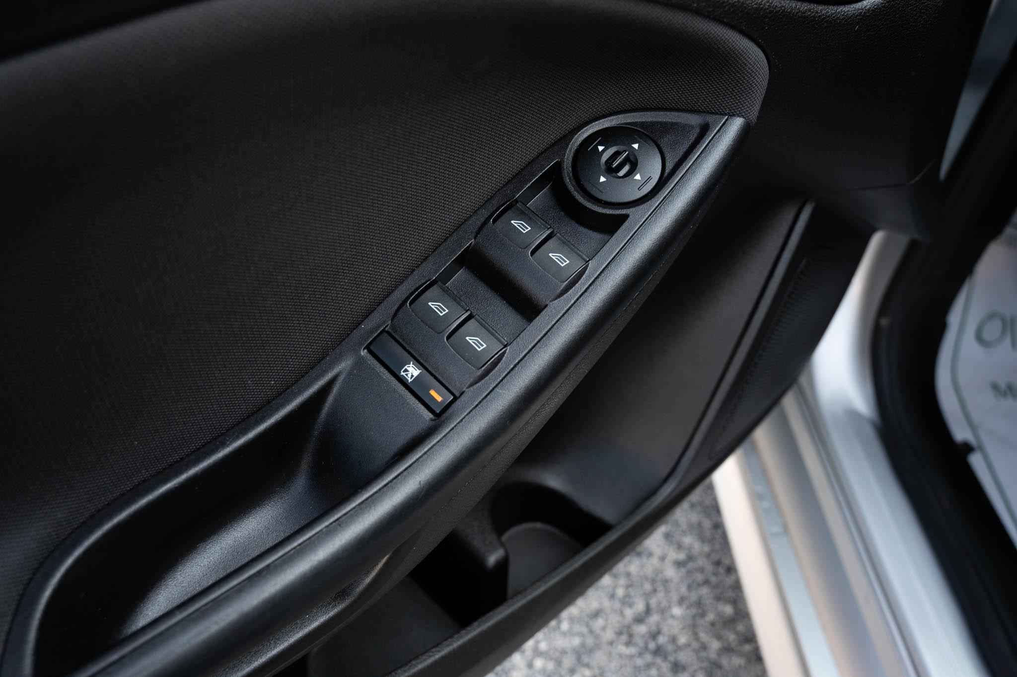 Ford Focus SE Hatch 2016
