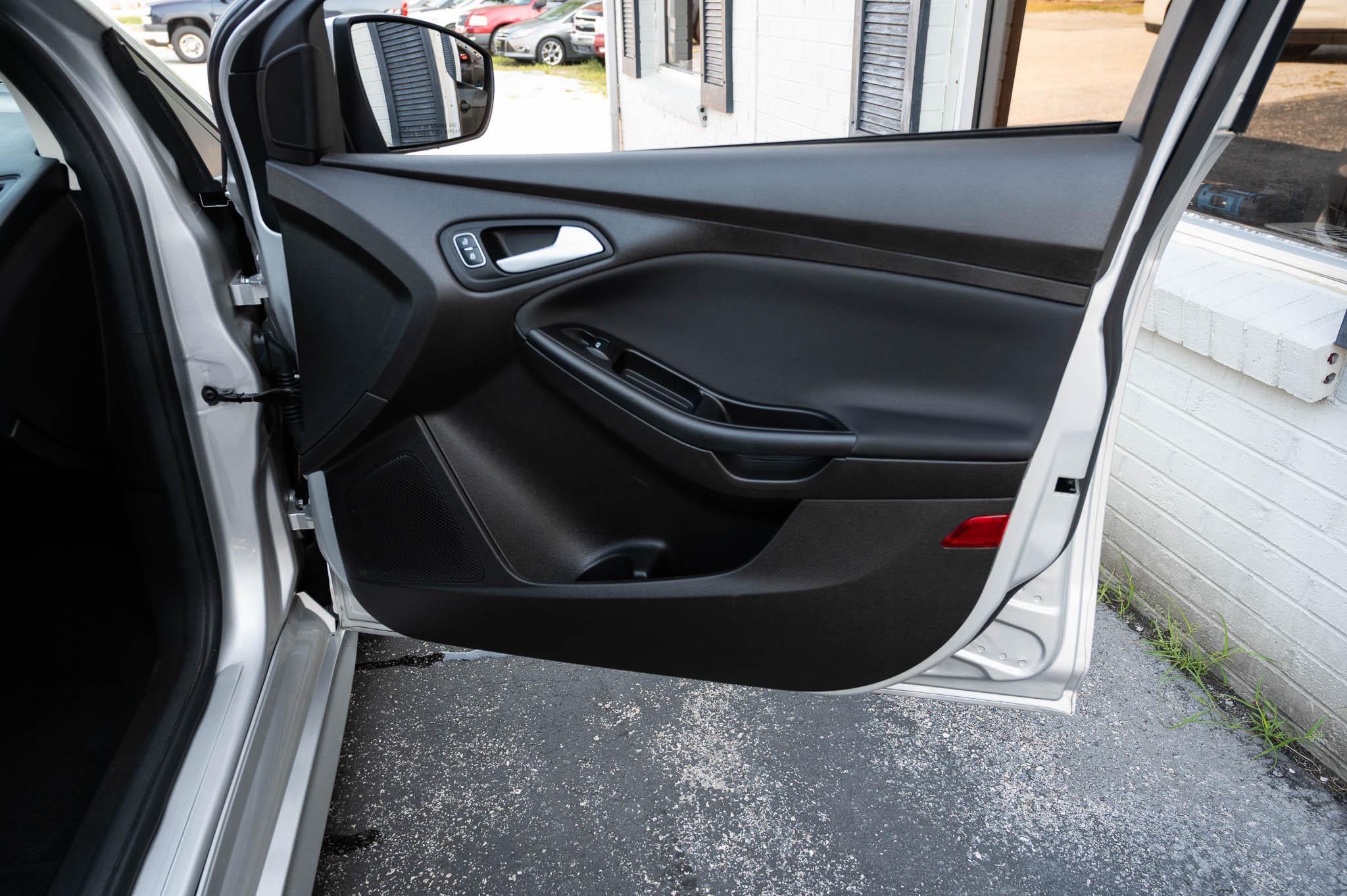 Ford Focus SE Hatch 2016