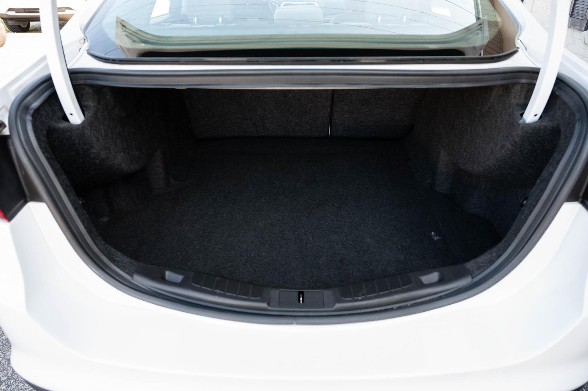 Ford Fusion S 2015