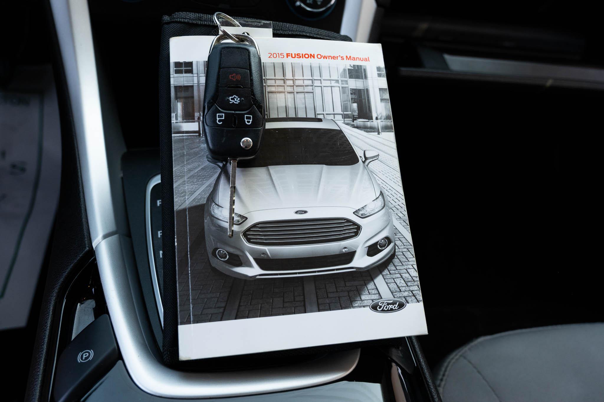 Ford Fusion S 2015