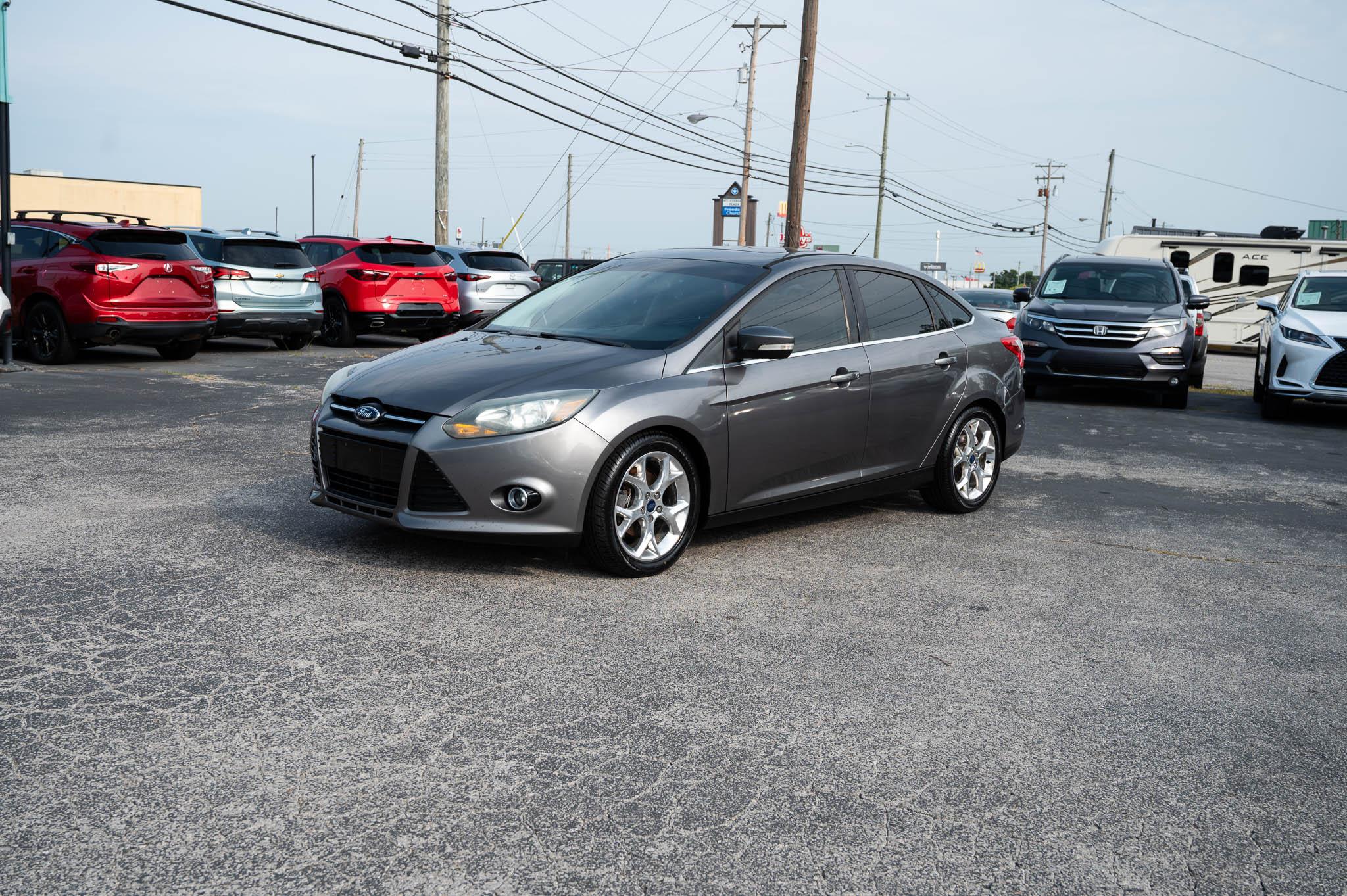 Ford Focus Titanium Sedan 2014