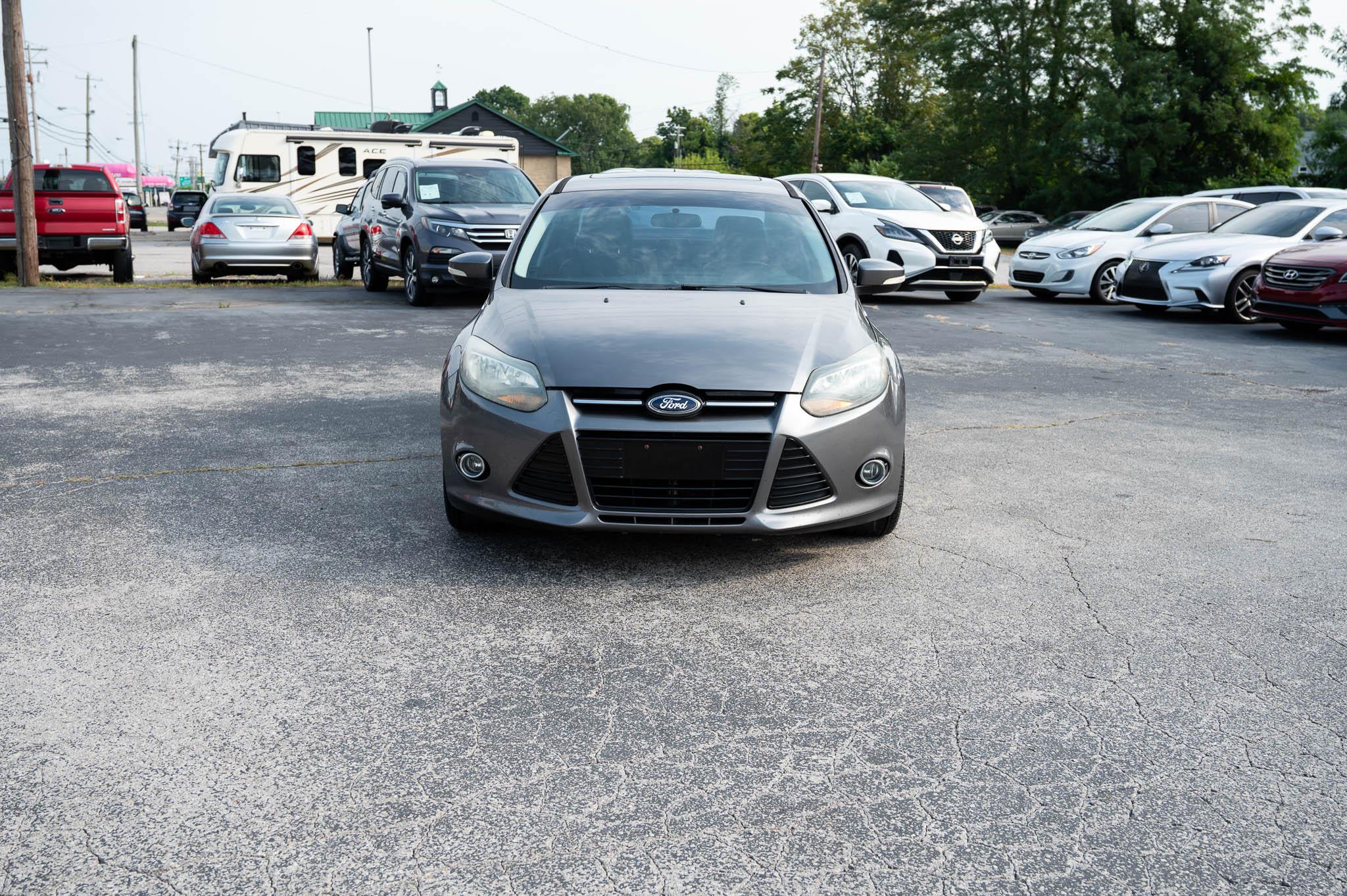 Ford Focus Titanium Sedan 2014