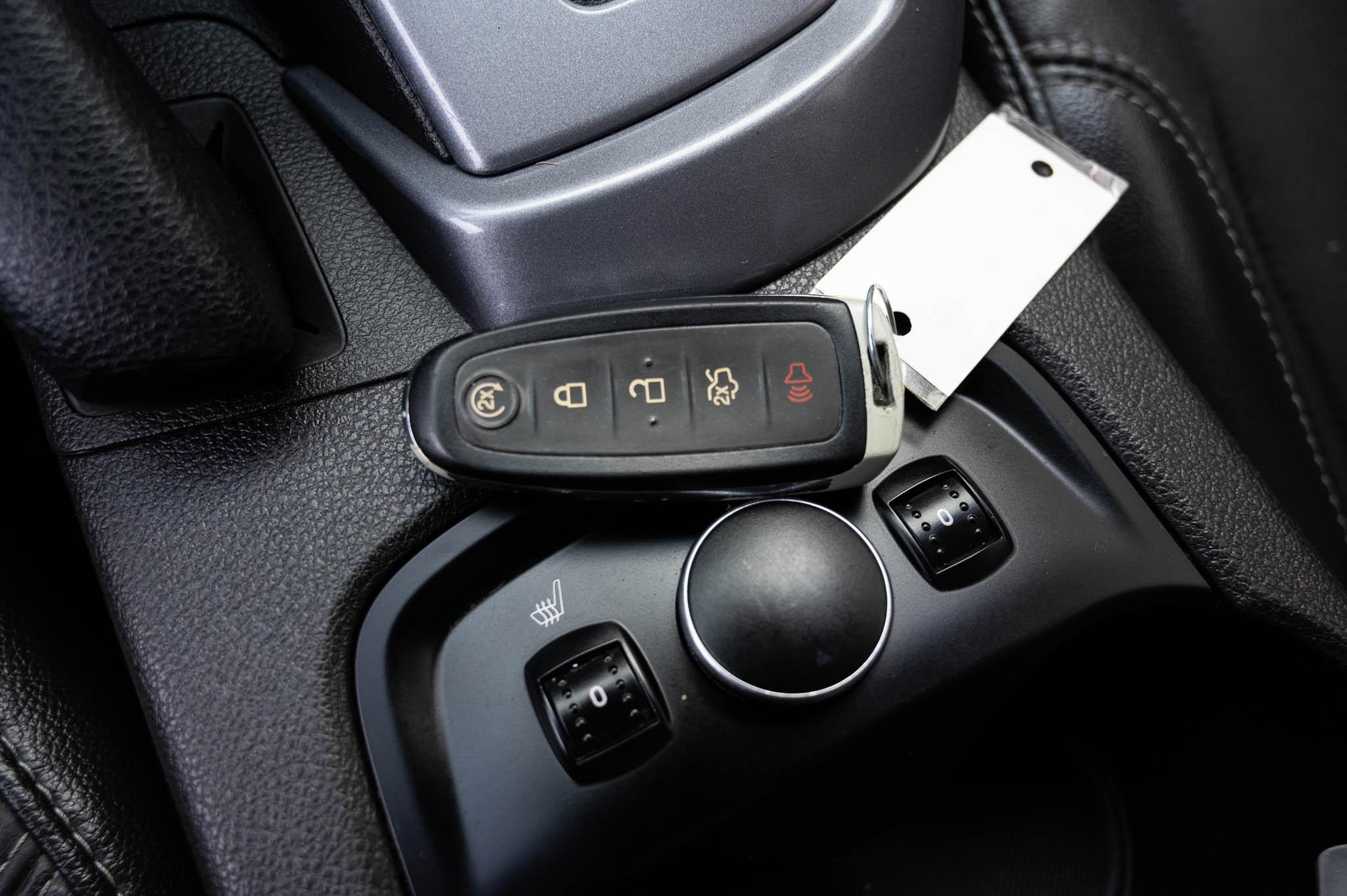 Ford Focus Titanium Sedan 2014