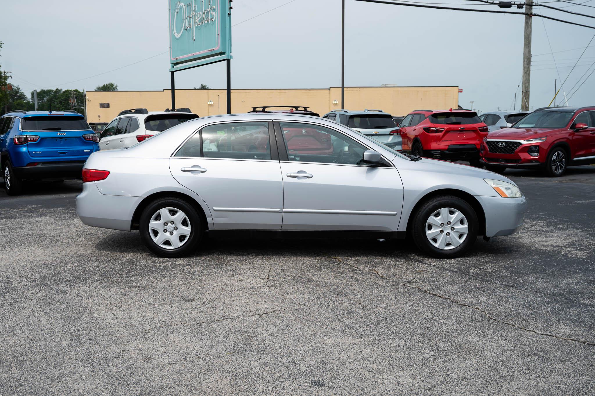 Honda Accord LX sedan AT 2005