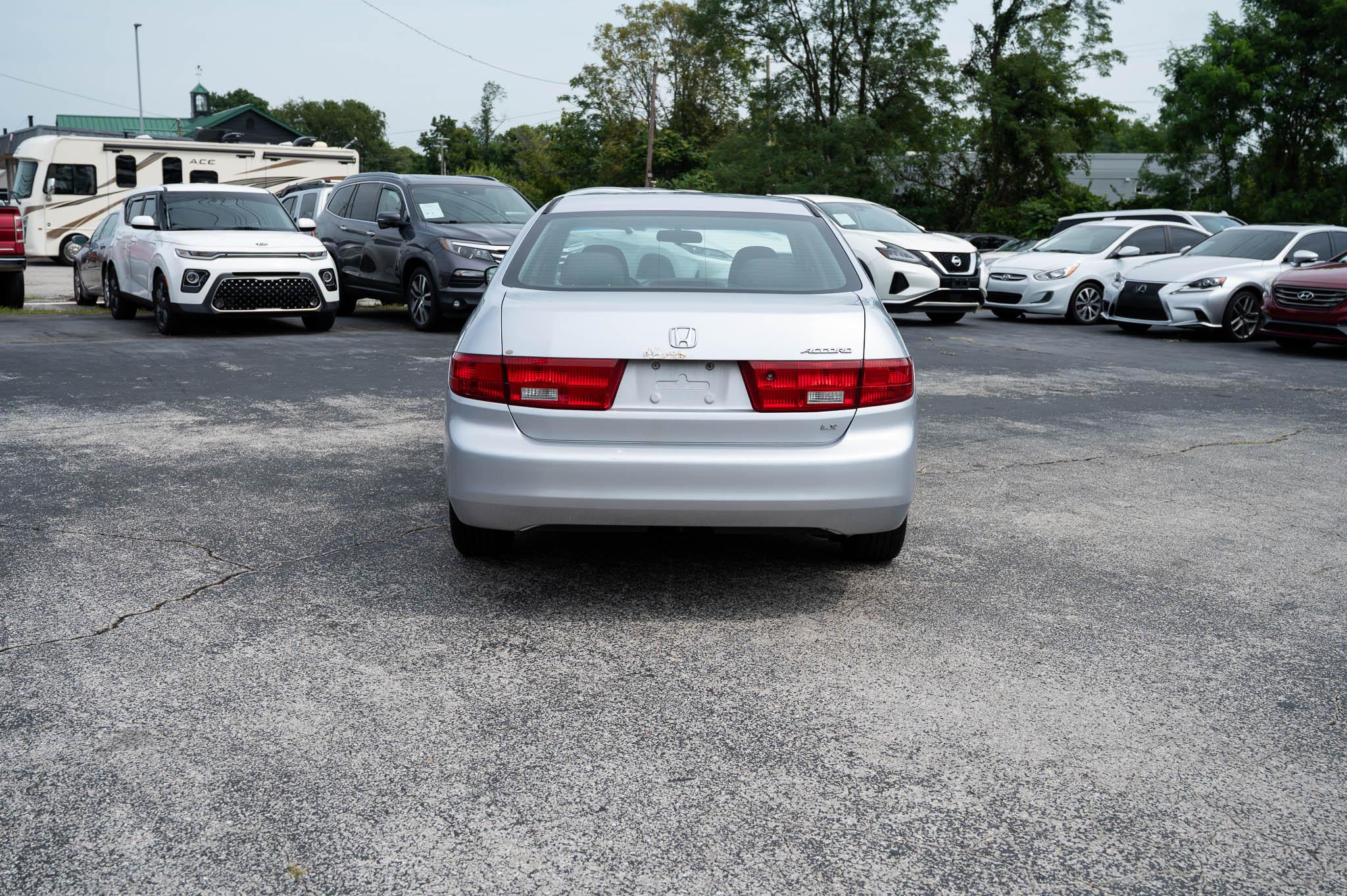 Honda Accord LX sedan AT 2005