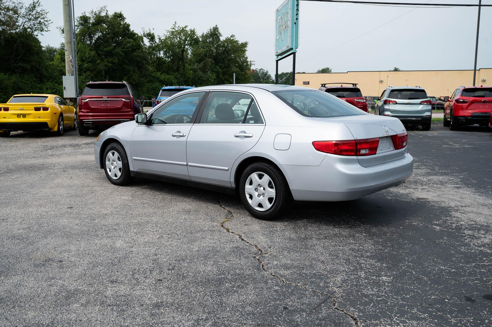 Honda Accord LX sedan AT 2005