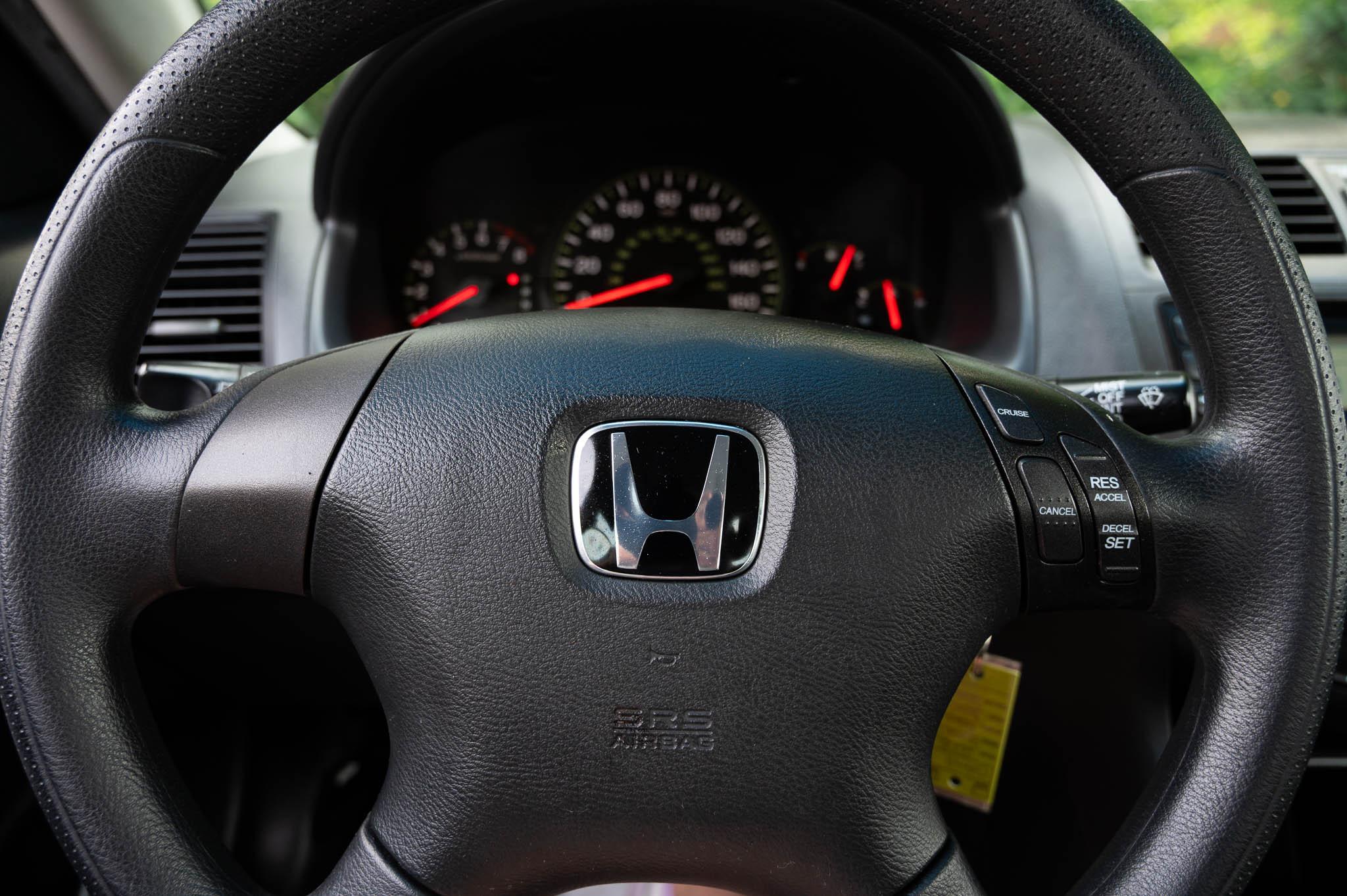 Honda Accord LX sedan AT 2005