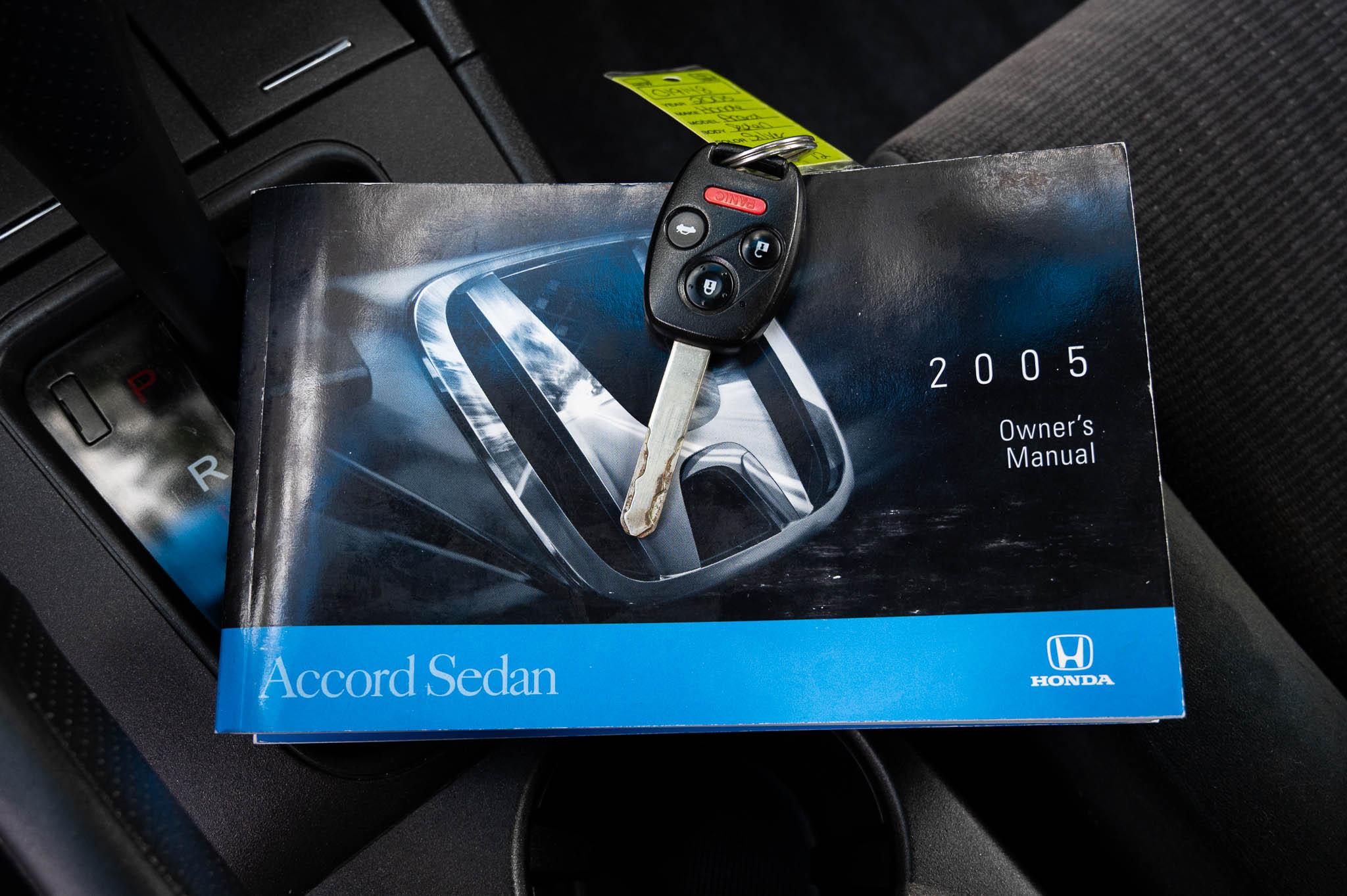 Honda Accord LX sedan AT 2005
