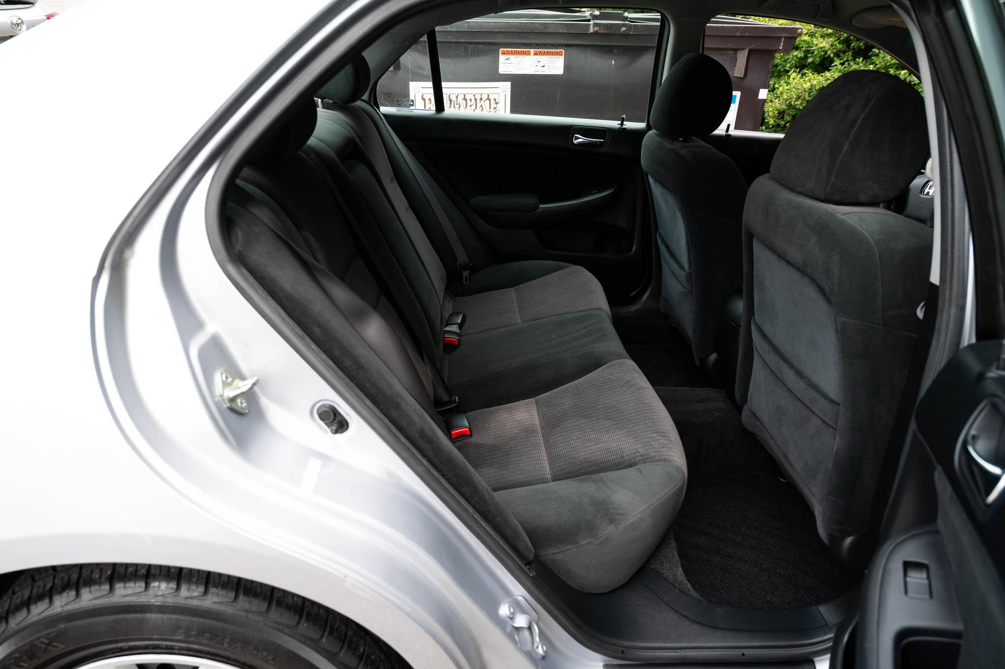 Honda Accord LX sedan AT 2005