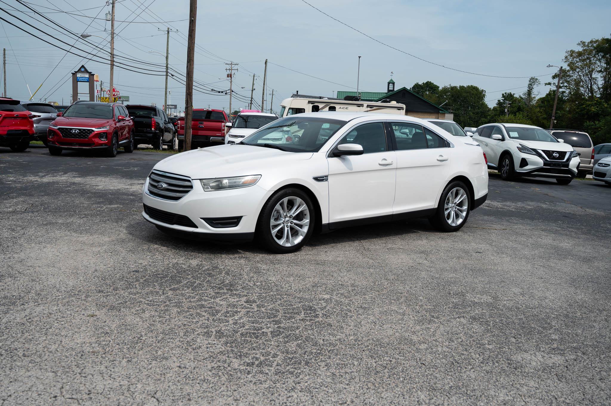 Ford Taurus SEL FWD 2013