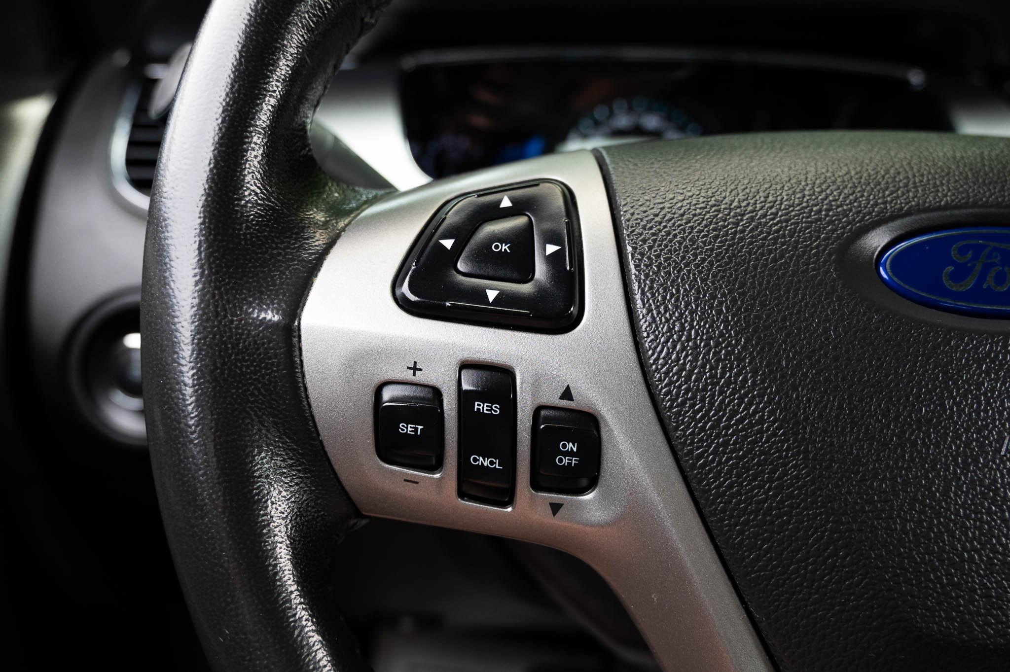 Ford Taurus SEL FWD 2013