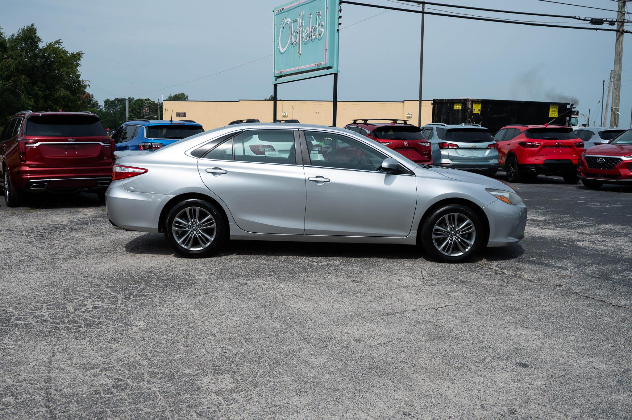 Toyota Camry SE 2017