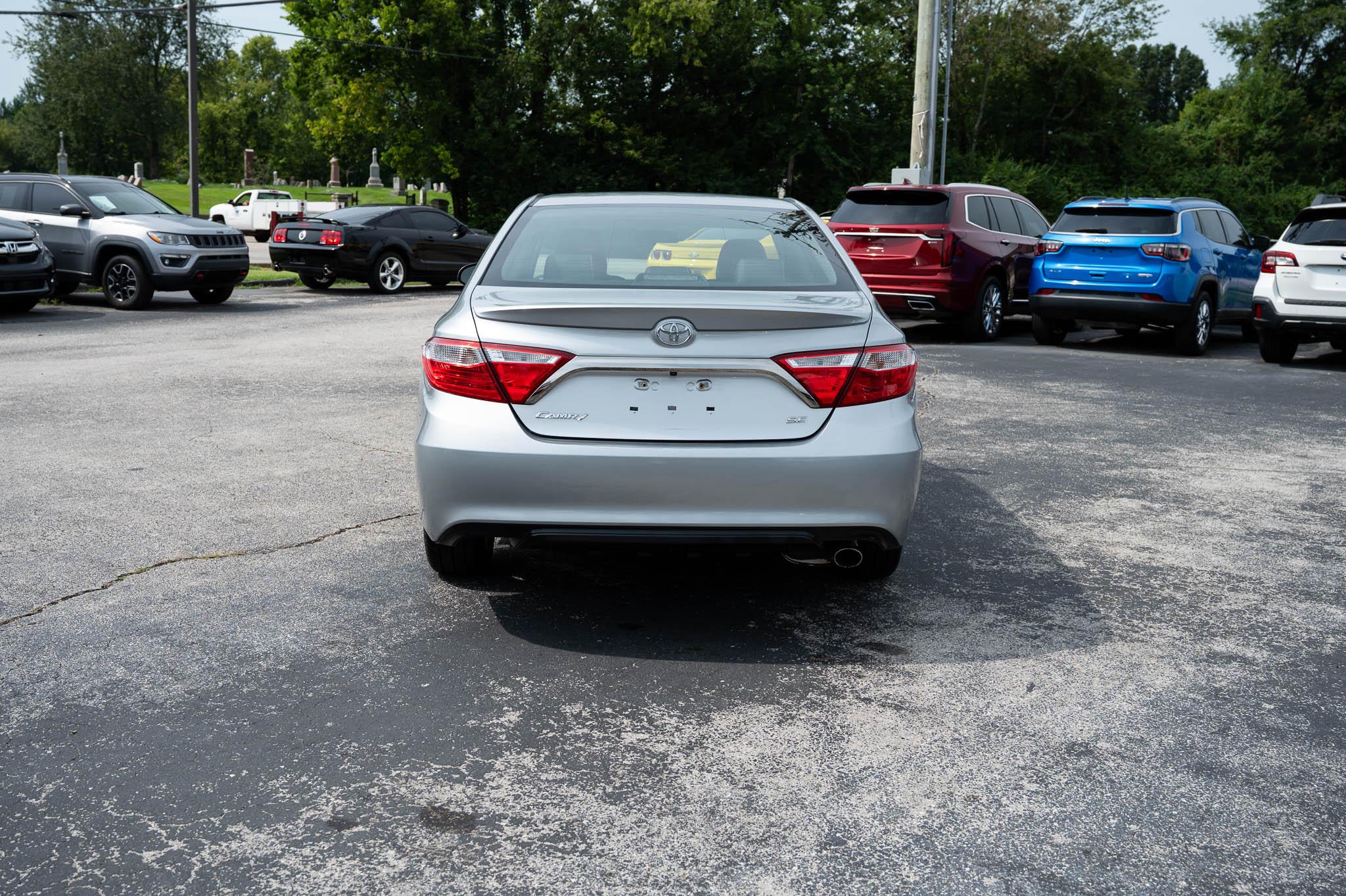 Toyota Camry SE 2017