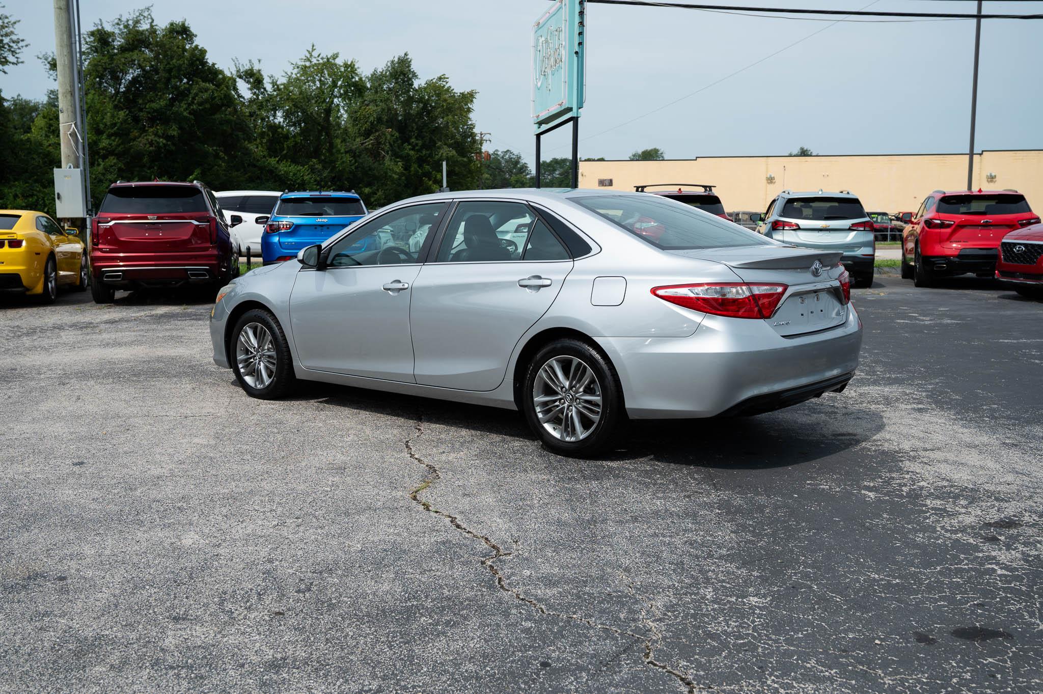 Toyota Camry SE 2017