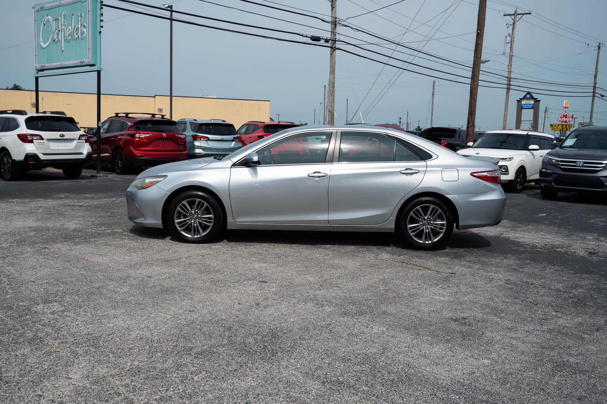 Toyota Camry SE 2017