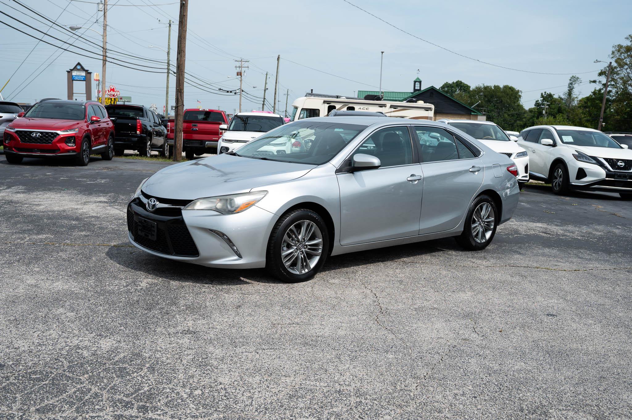 Toyota Camry SE 2017
