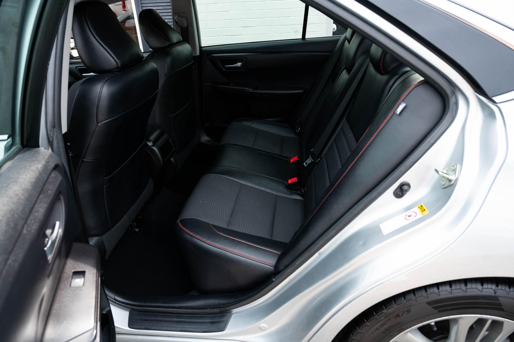 Toyota Camry SE 2017