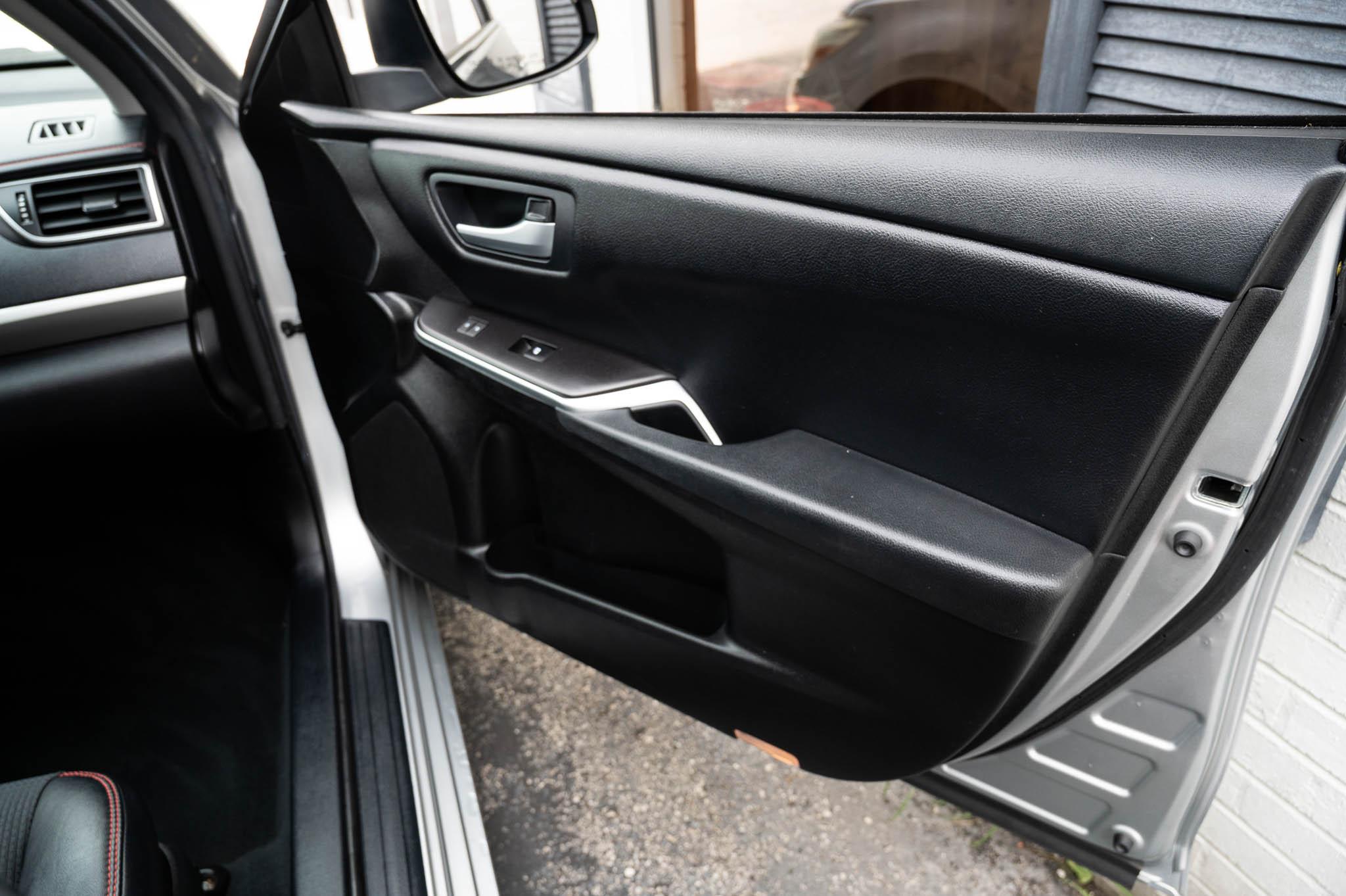 Toyota Camry SE 2017