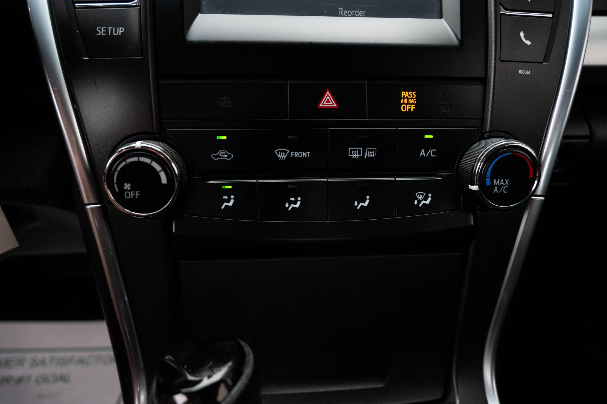 Toyota Camry SE 2017