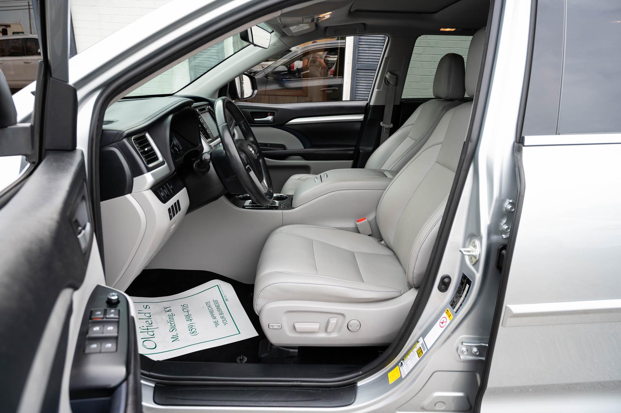 Toyota Highlander SE AWD V6 2018