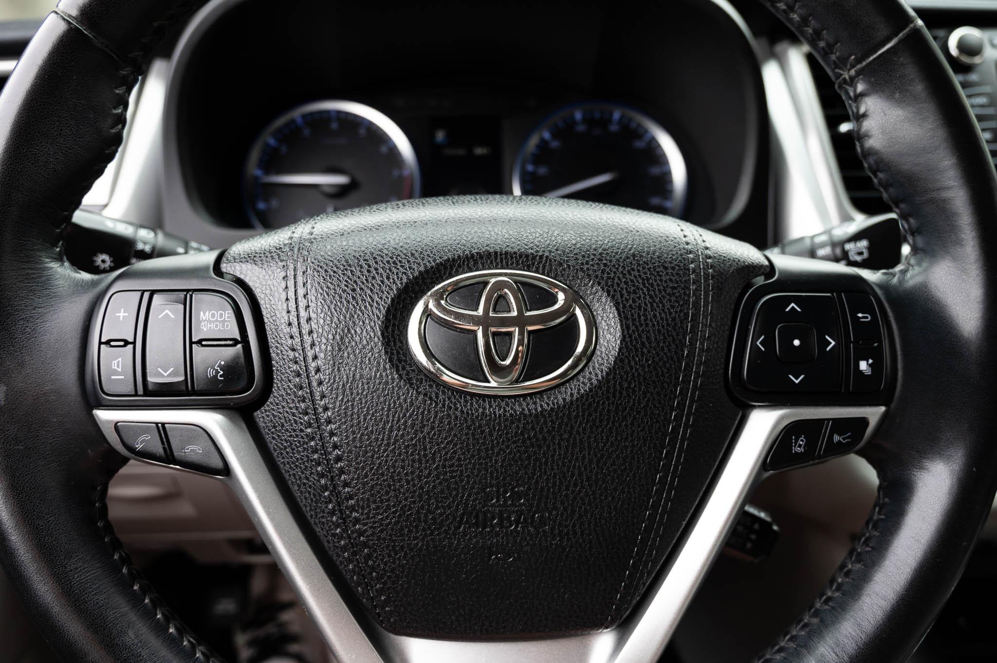 Toyota Highlander SE AWD V6 2018
