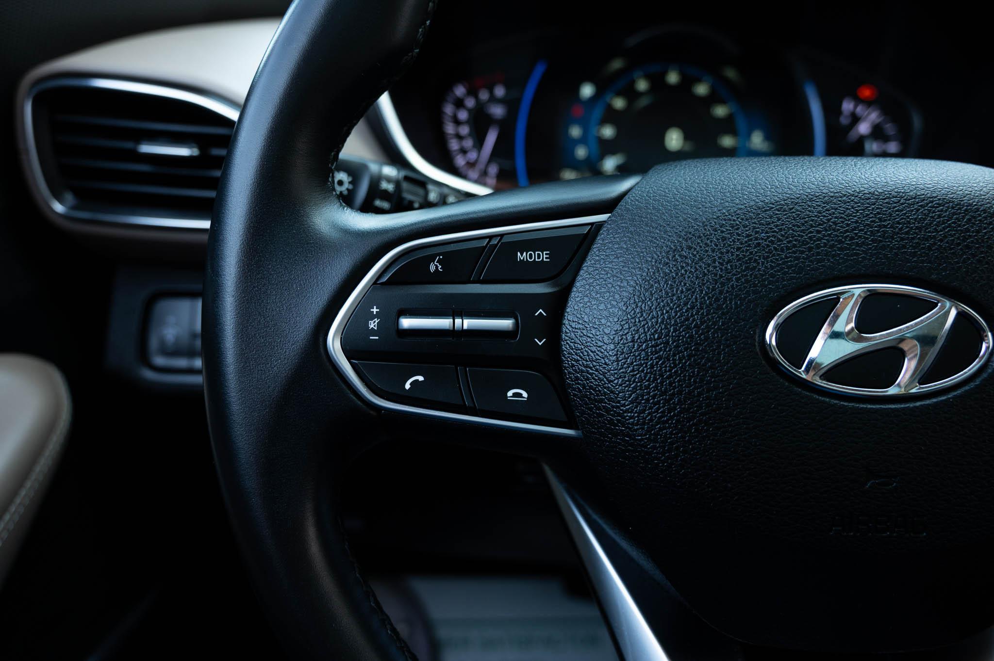 Hyundai Santa Fe SEL 2.0T AWD w/Convenience and Premium Packages 2020