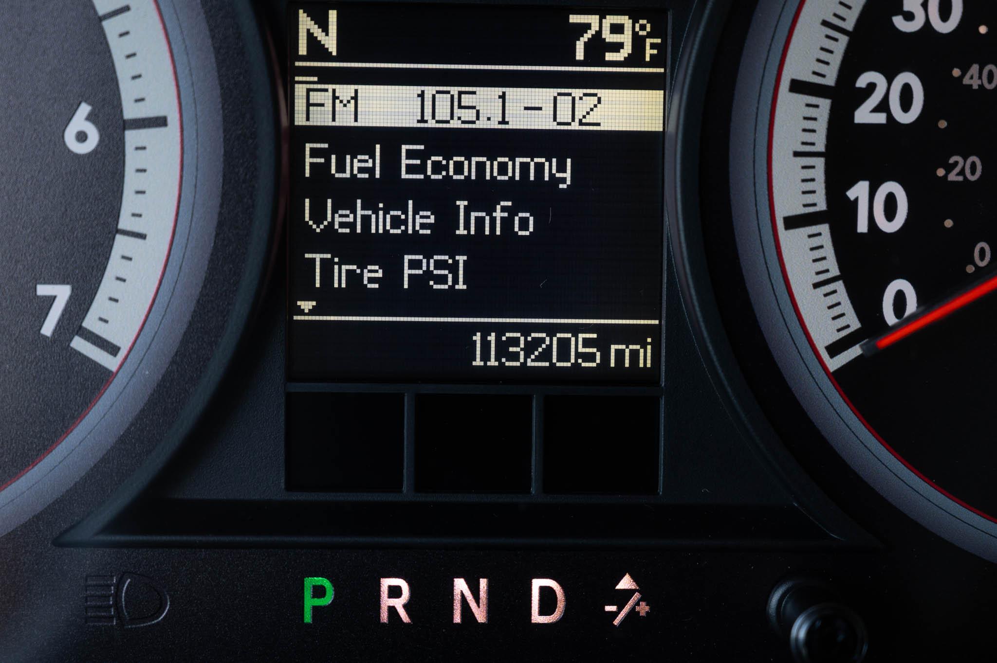 RAM 1500 4WD Crew Cab 149" Laramie 2010