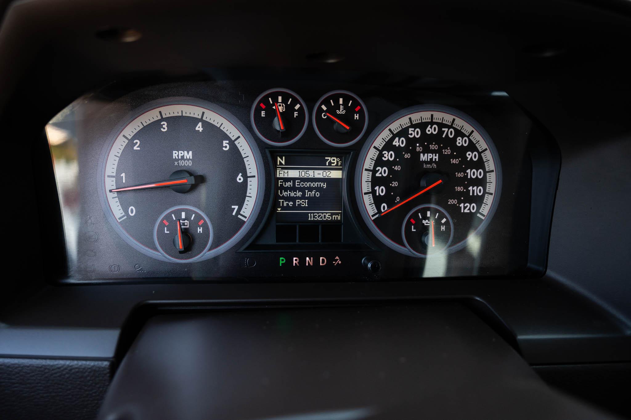 RAM 1500 4WD Crew Cab 149" Laramie 2010