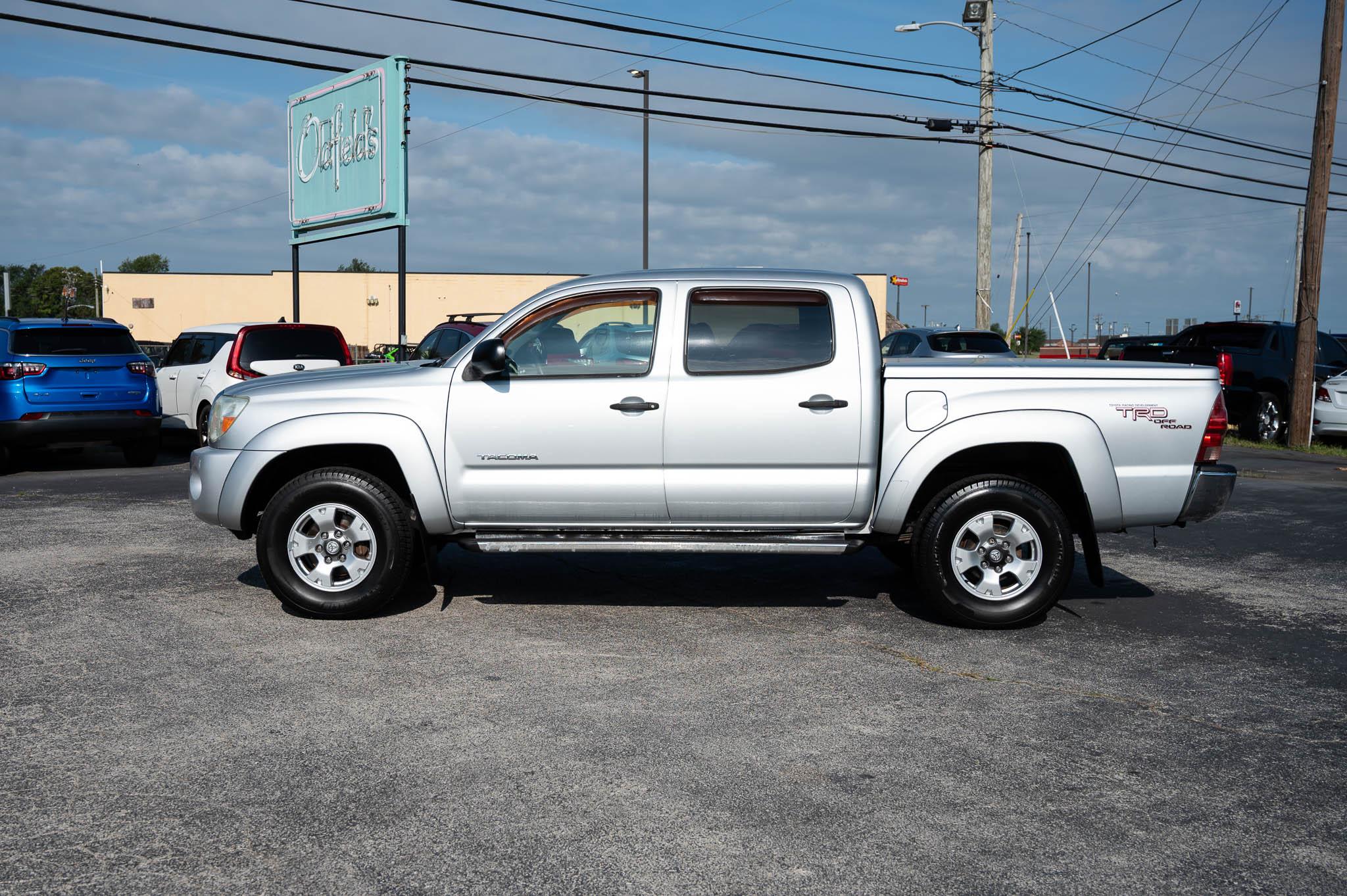 Toyota Tacoma PreRunner Double Cab V6 Automatic 2WD 2005