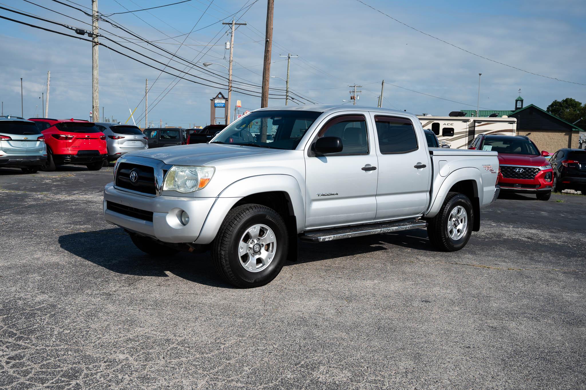 Toyota Tacoma PreRunner Double Cab V6 Automatic 2WD 2005