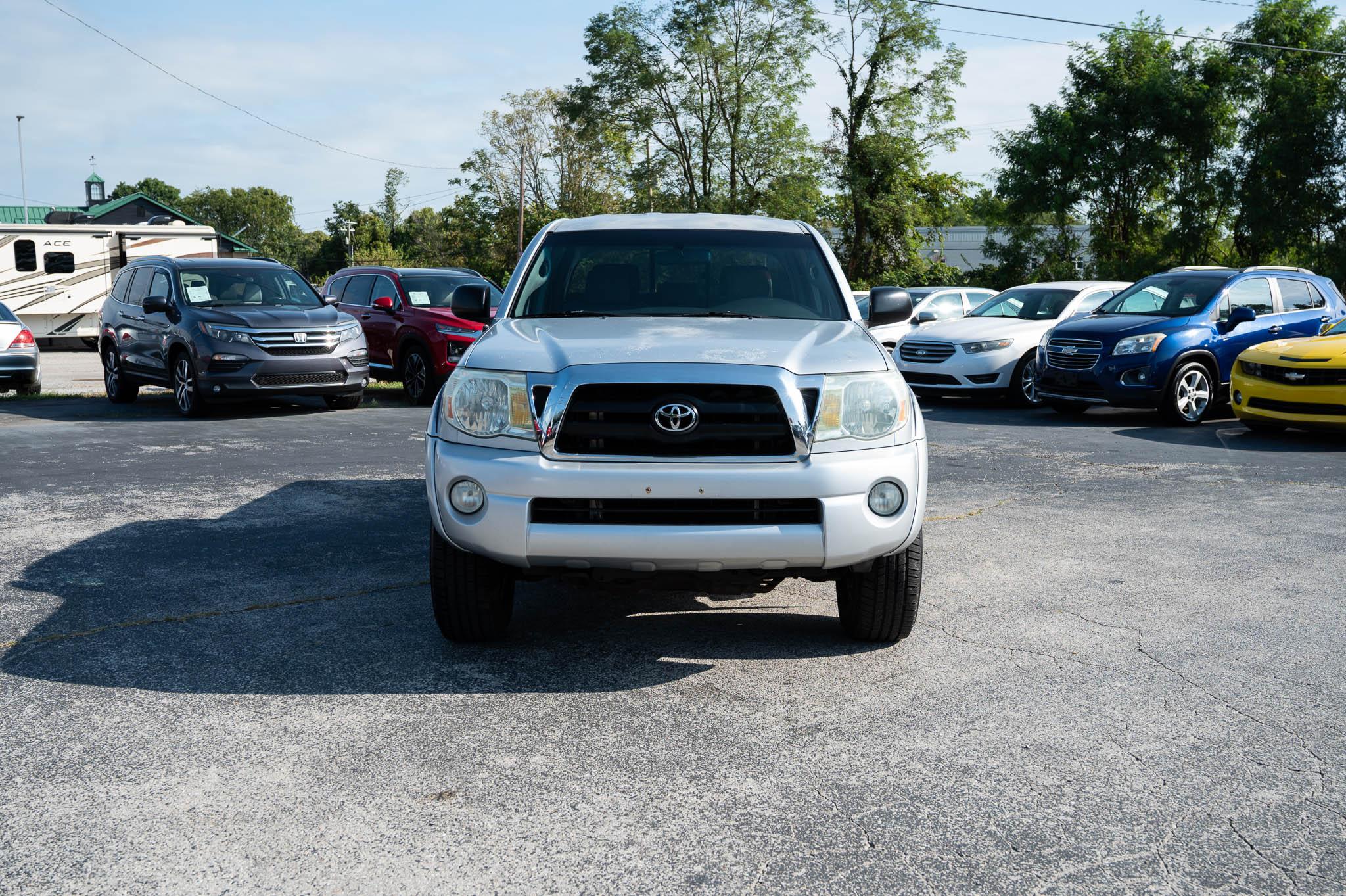 Toyota Tacoma PreRunner Double Cab V6 Automatic 2WD 2005