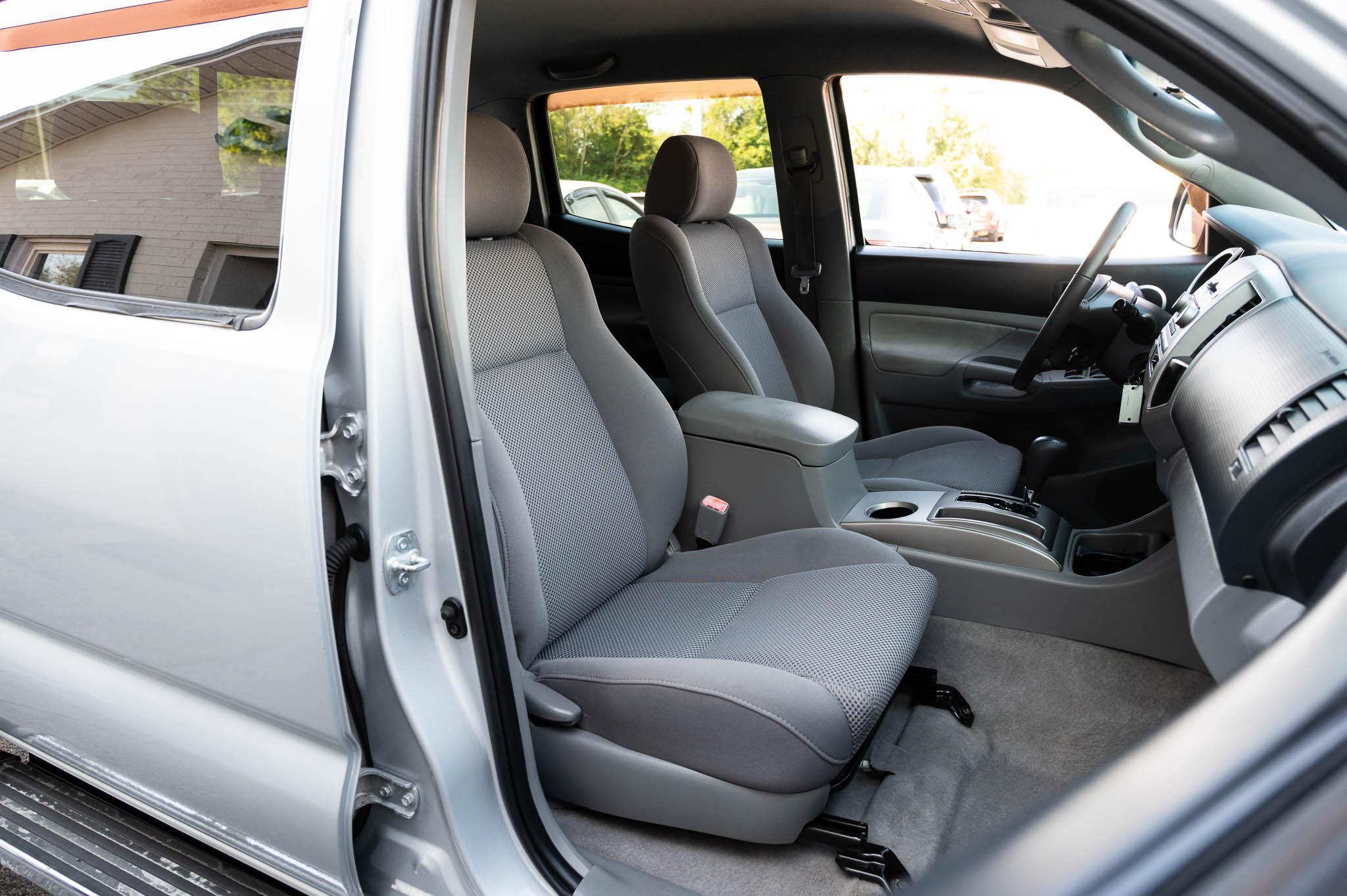 Toyota Tacoma PreRunner Double Cab V6 Automatic 2WD 2005