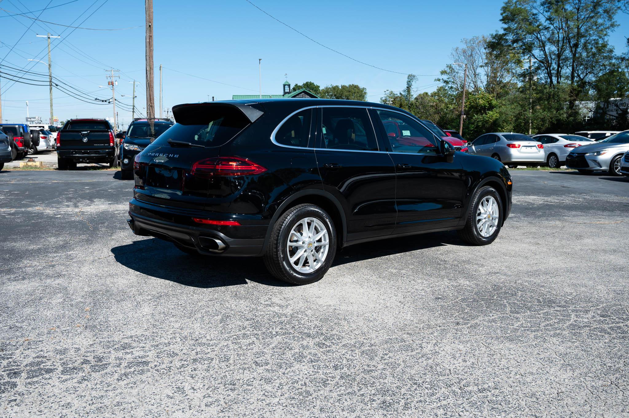 Porsche Cayenne AWD 2016