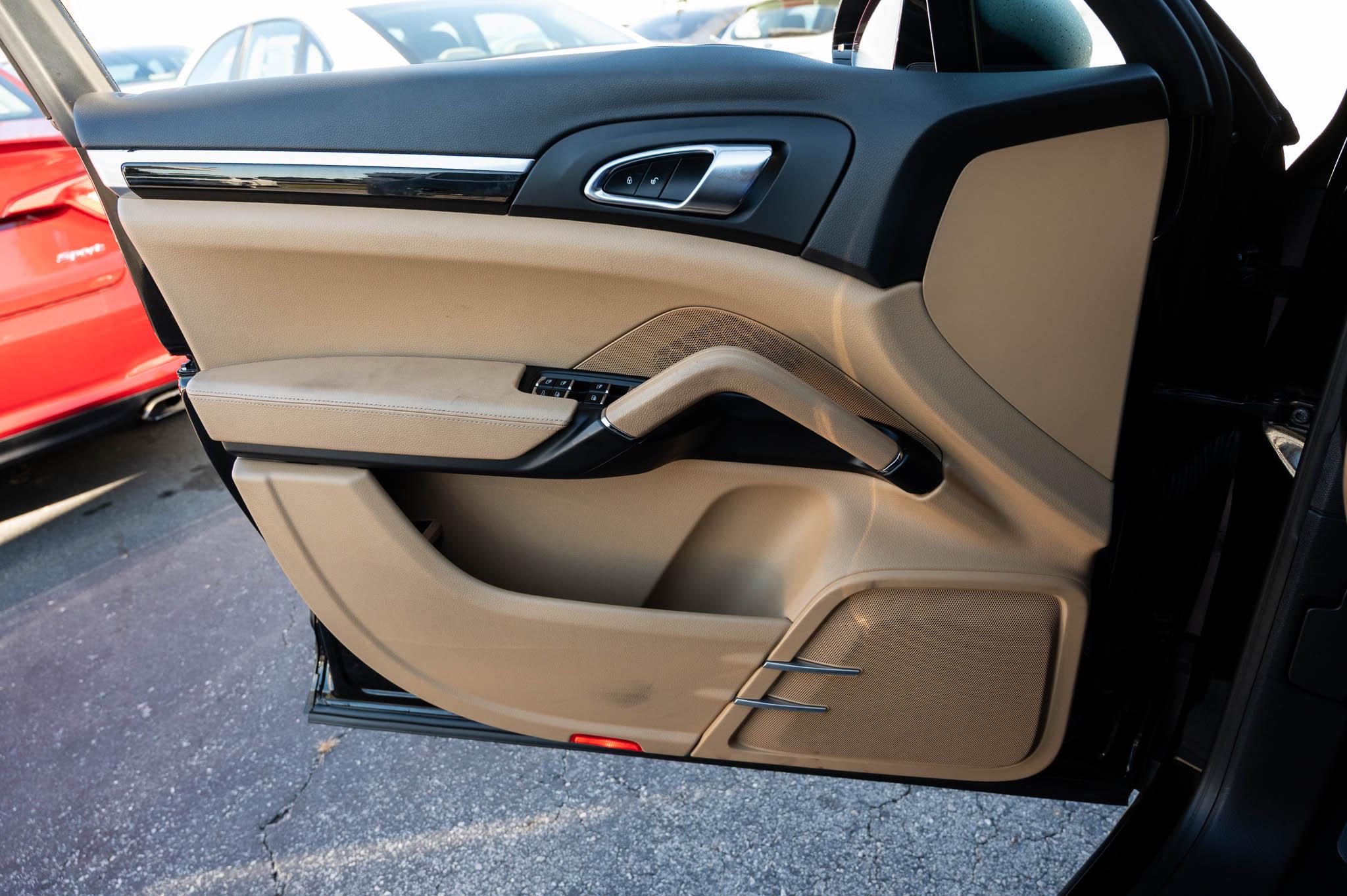 Porsche Cayenne AWD 2016