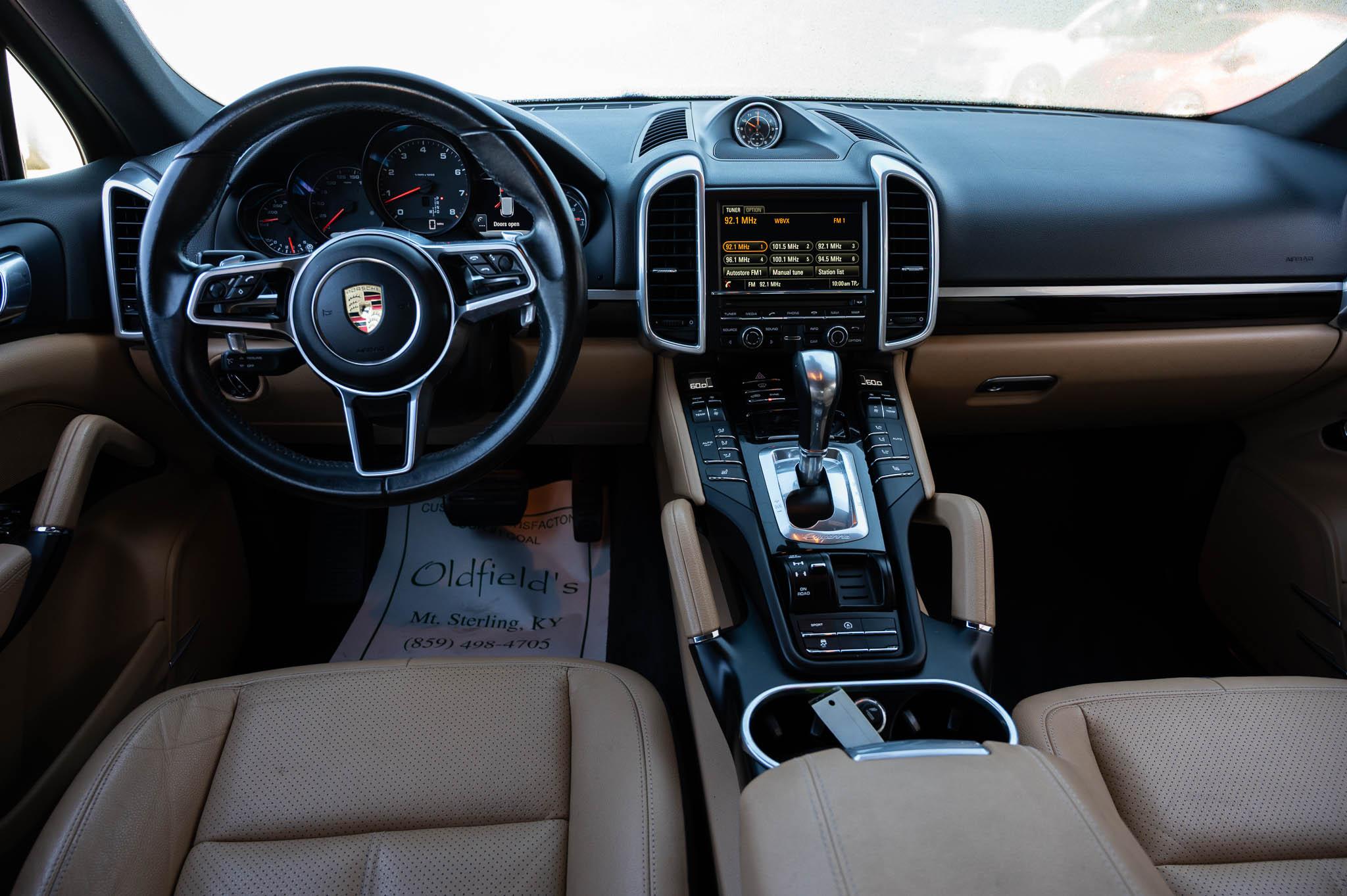 Porsche Cayenne AWD 2016