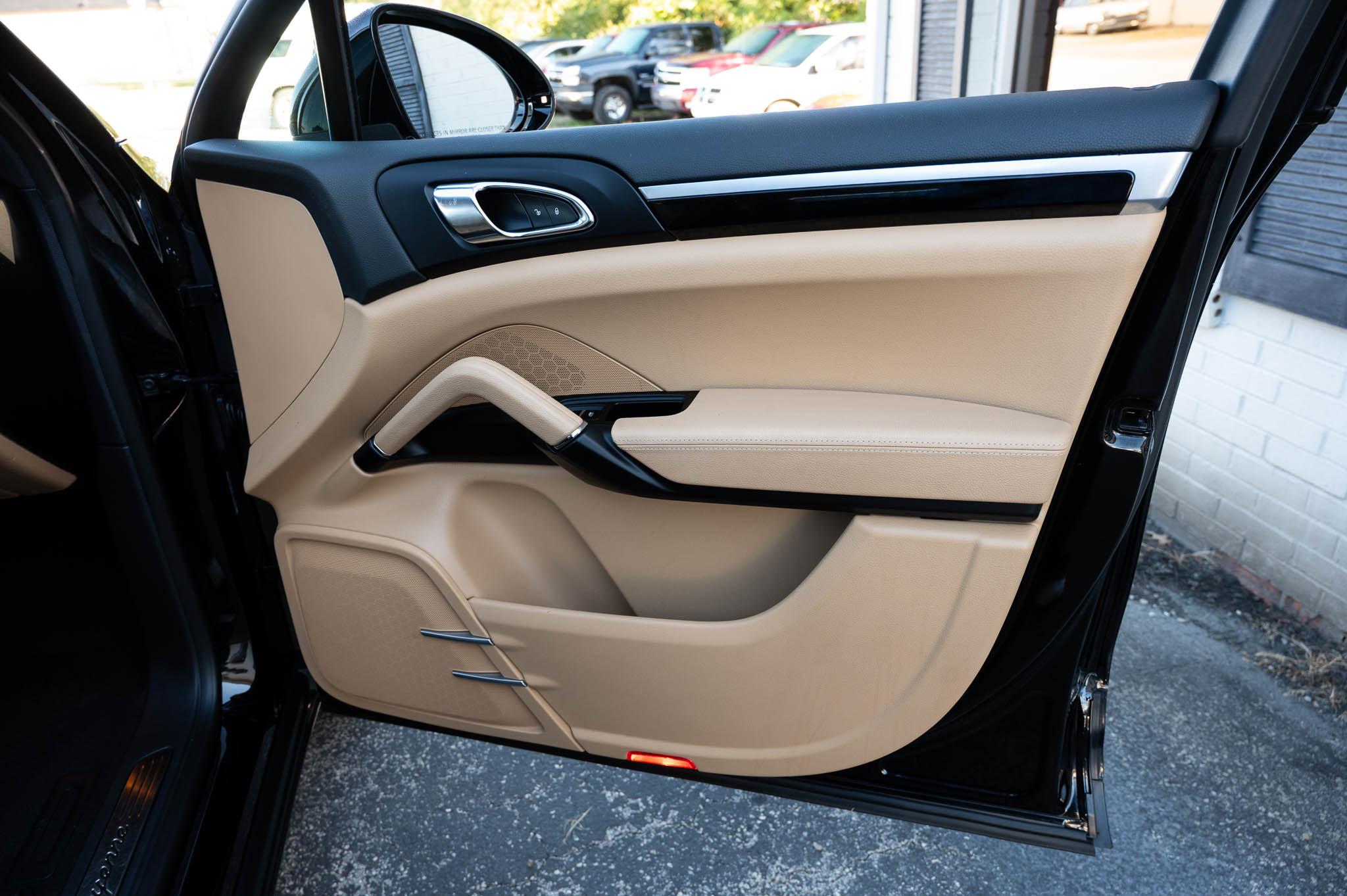 Porsche Cayenne AWD 2016
