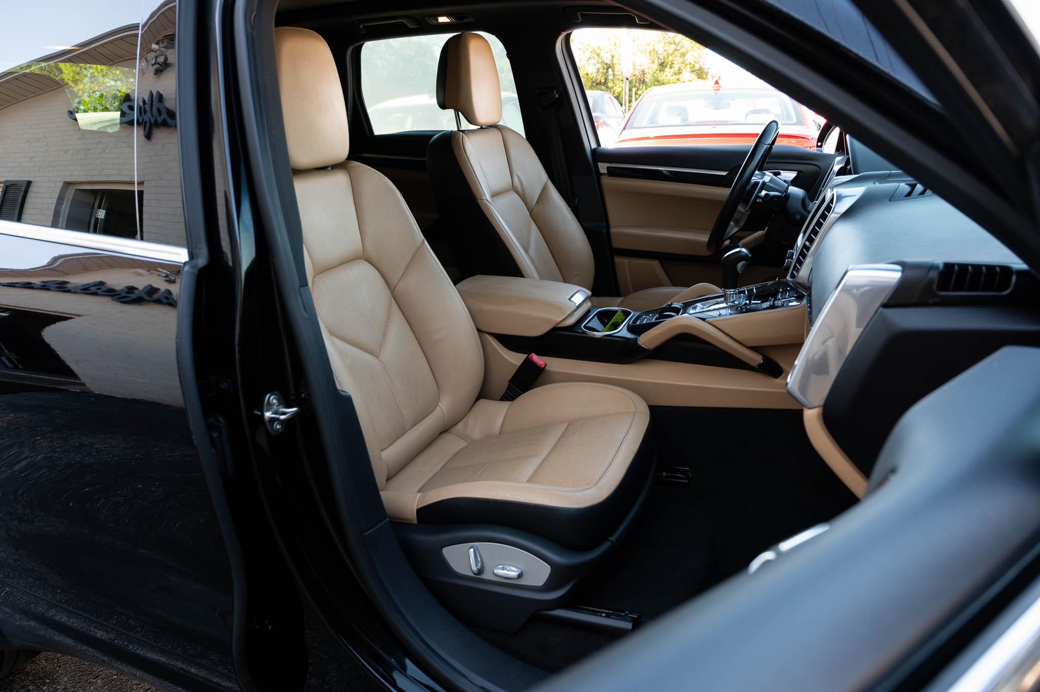 Porsche Cayenne AWD 2016