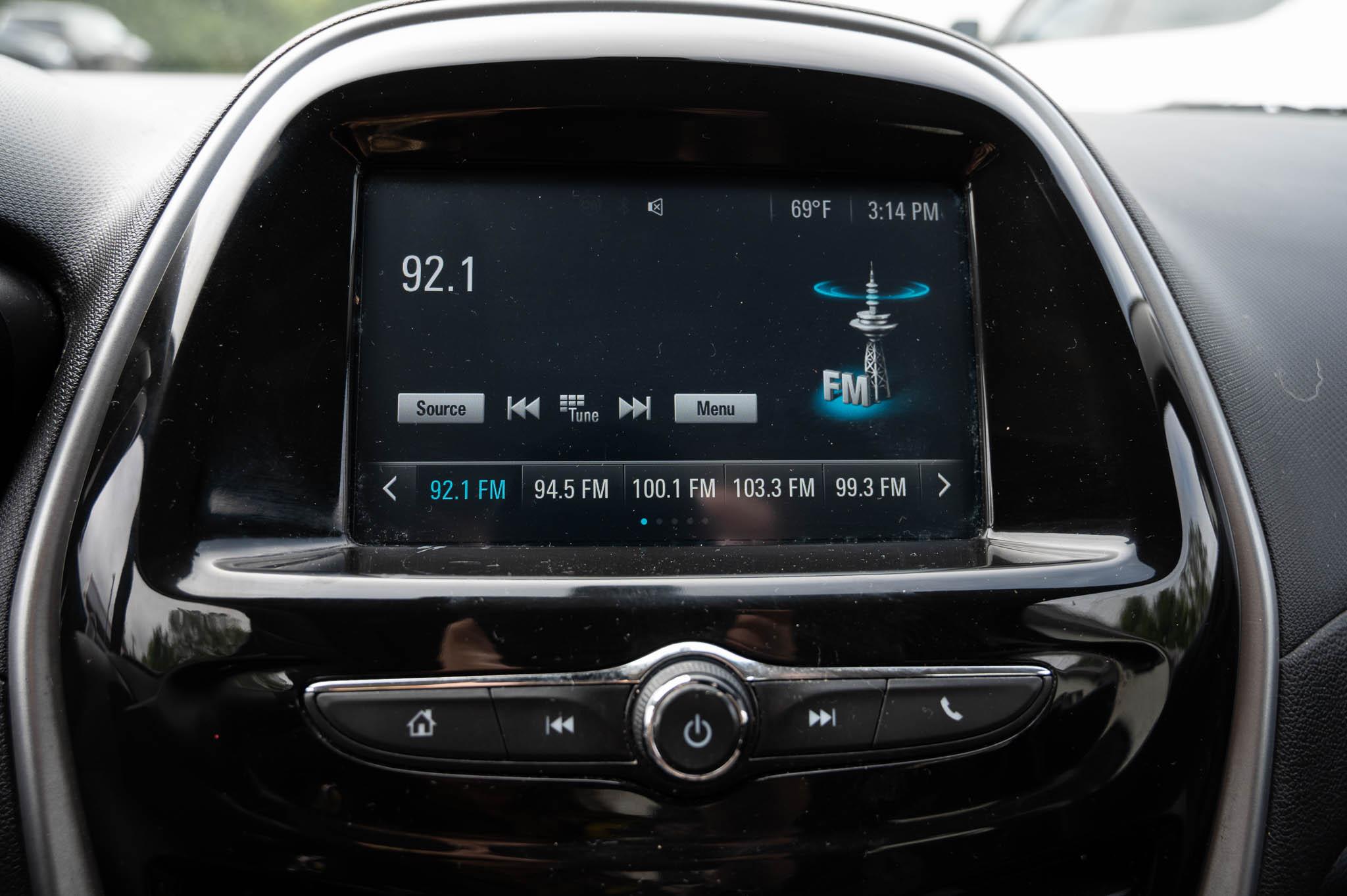 Chevrolet Spark LS Auto 2016