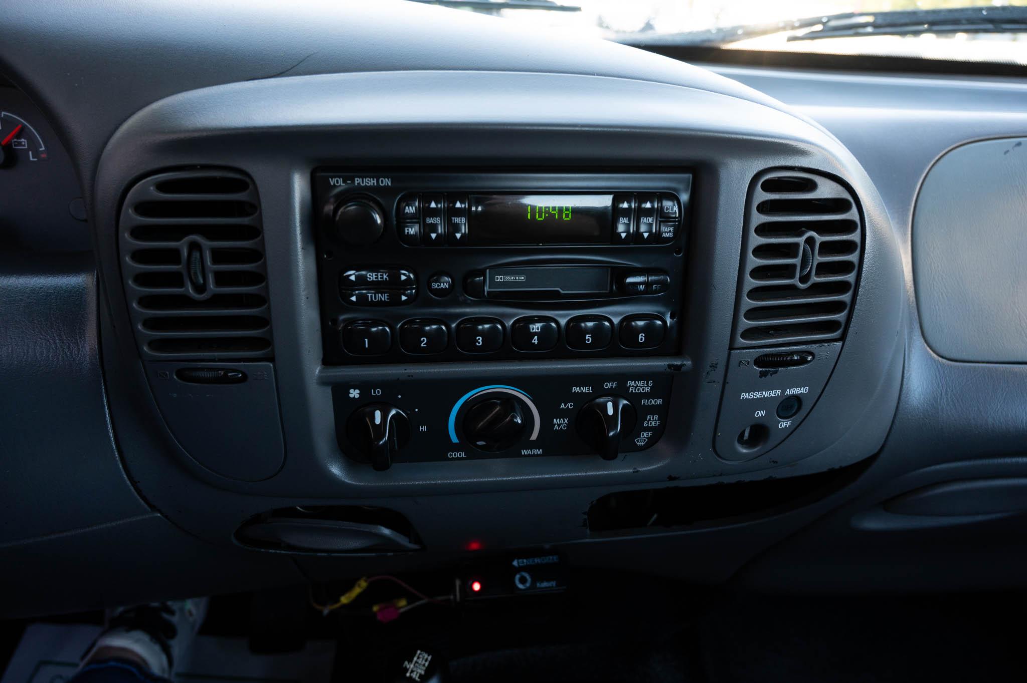 Ford F-150 Work 2000