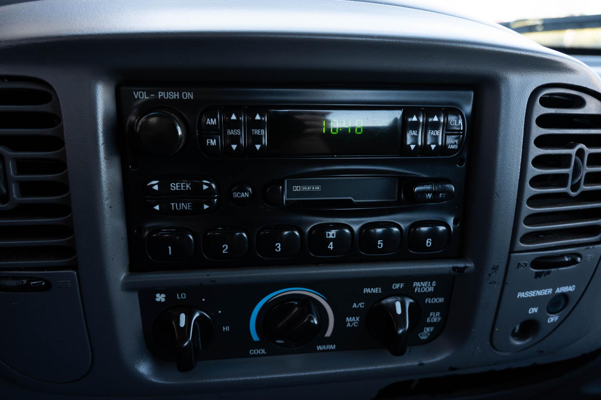 Ford F-150 Work 2000