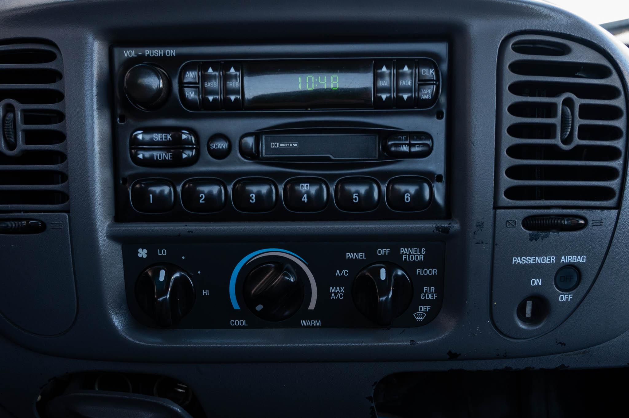 Ford F-150 Work 2000