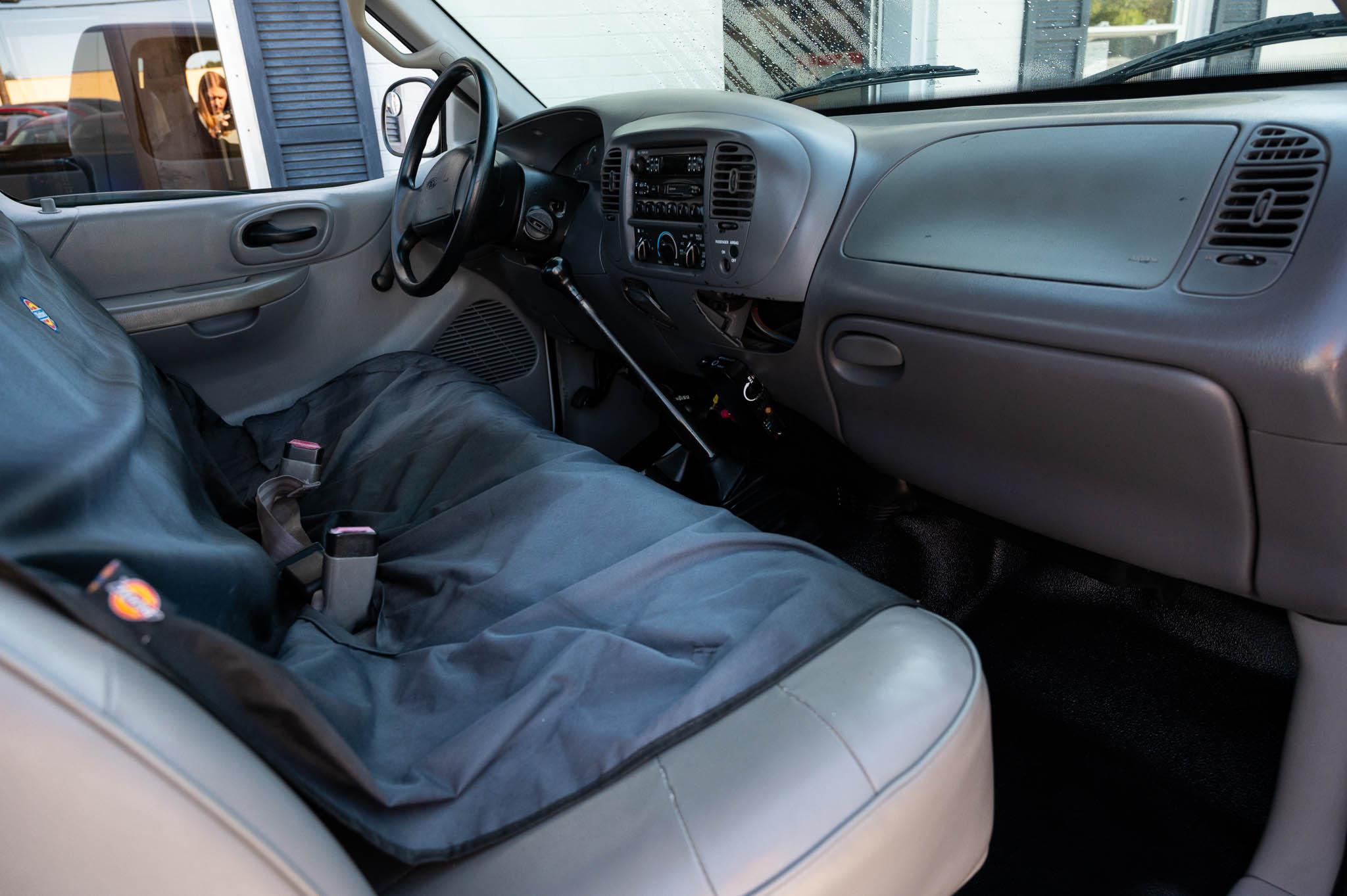 Ford F-150 Work 2000